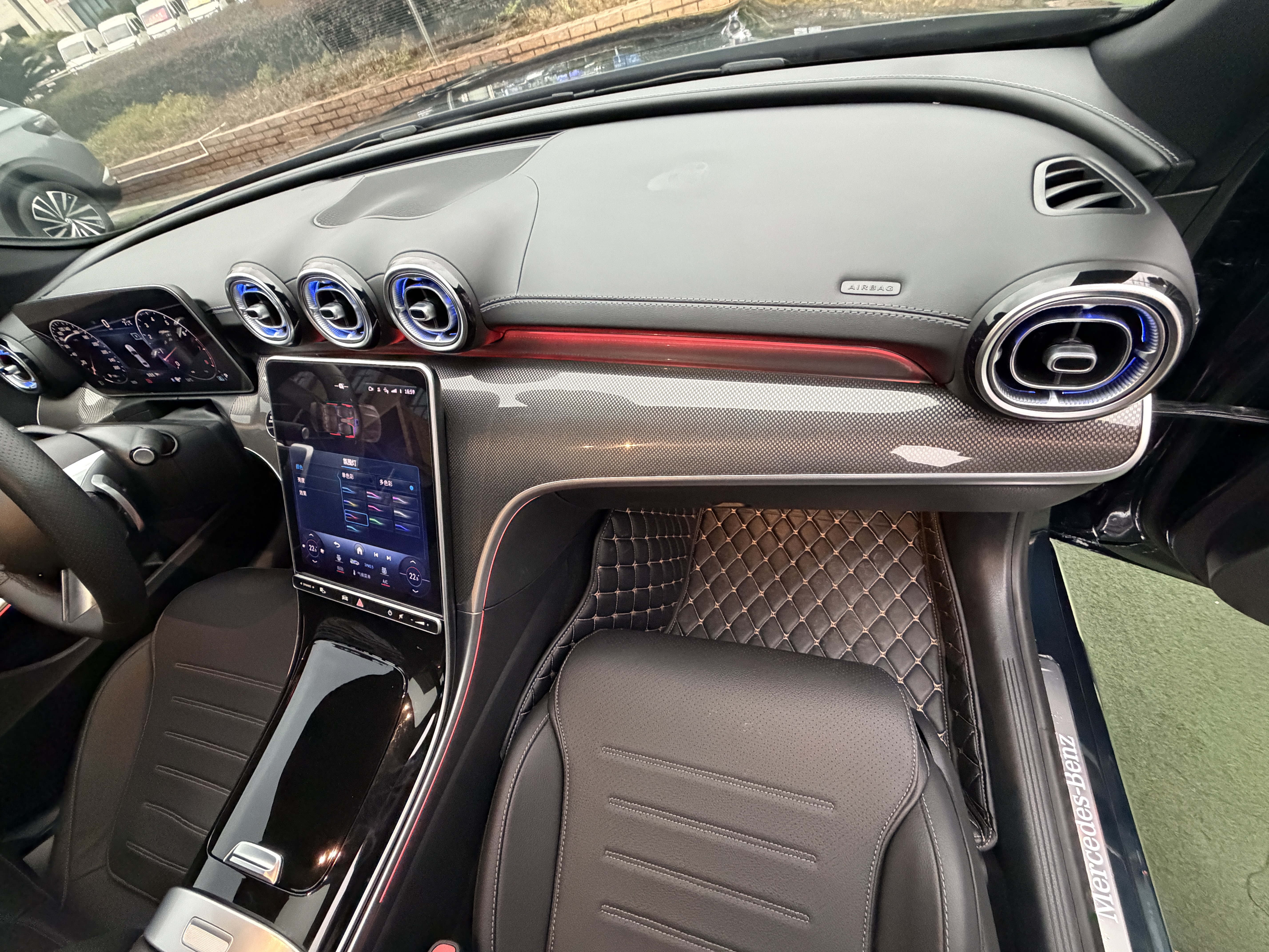 Mercedes-Benz C Class 2023 car image #20