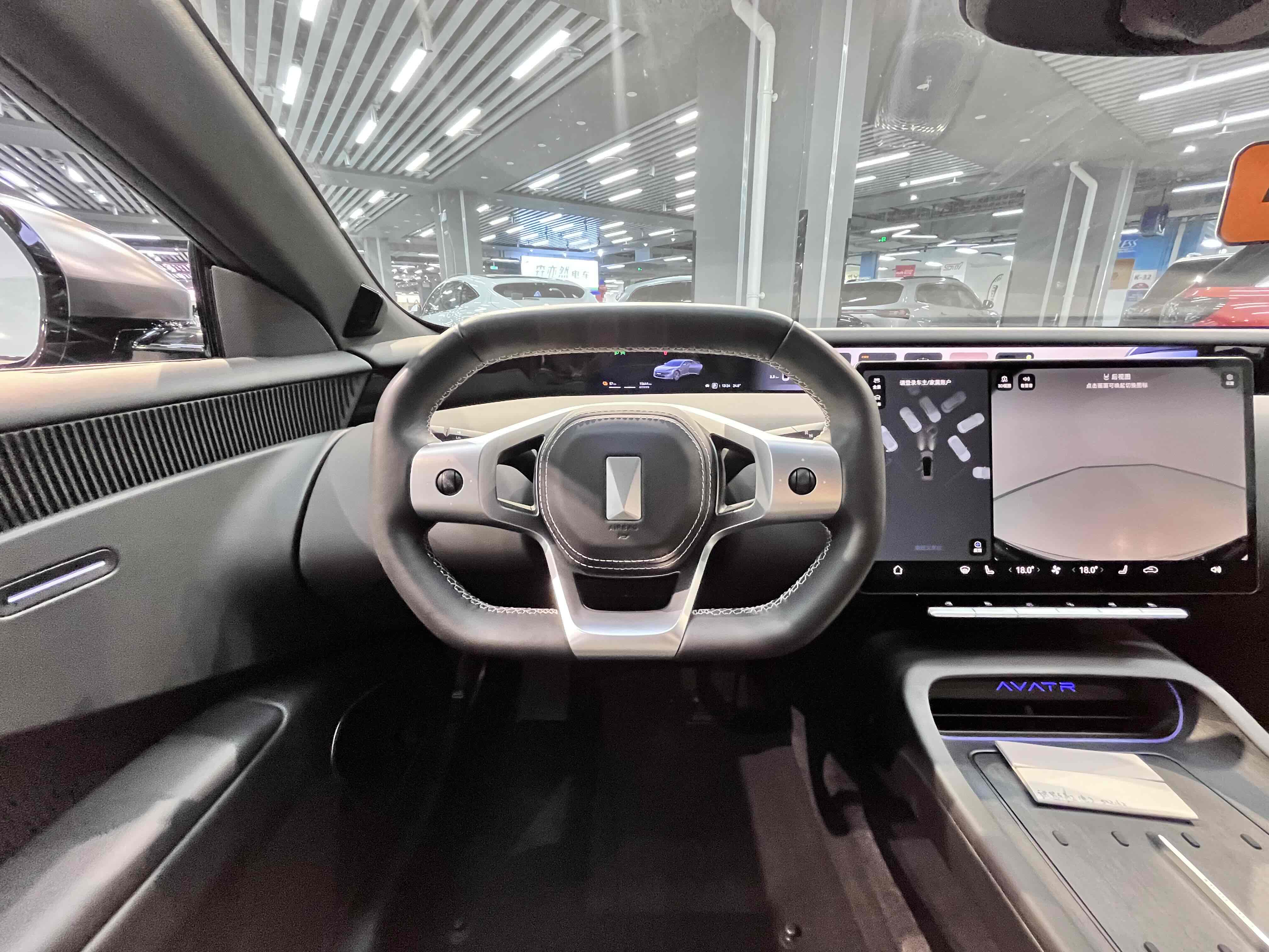 Avatr 12 2024 car image #20