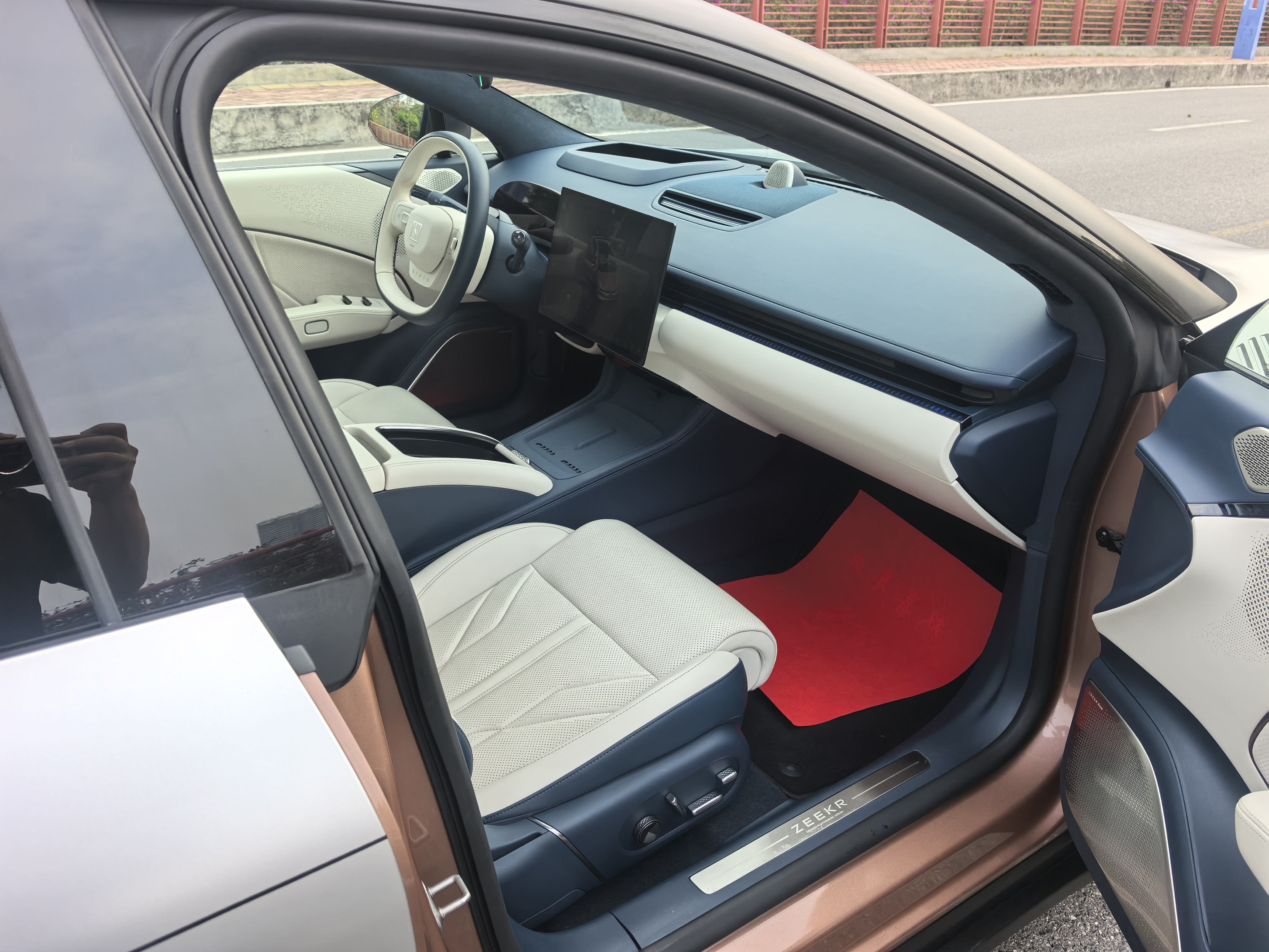 极氪 极氪007 2024 汽车图片 #20