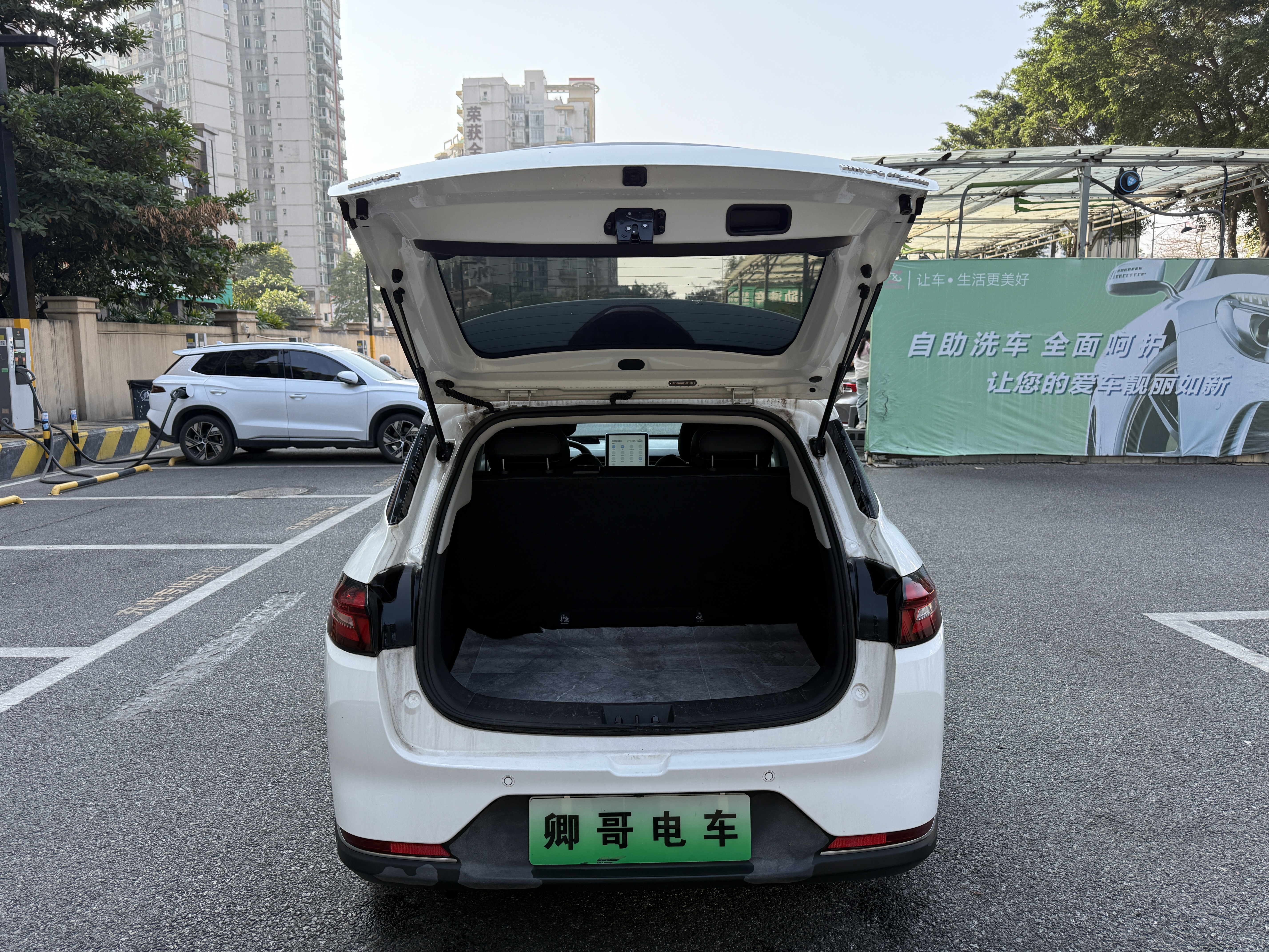 哪吒汽车 哪吒AYA 2023 汽车图片 #20