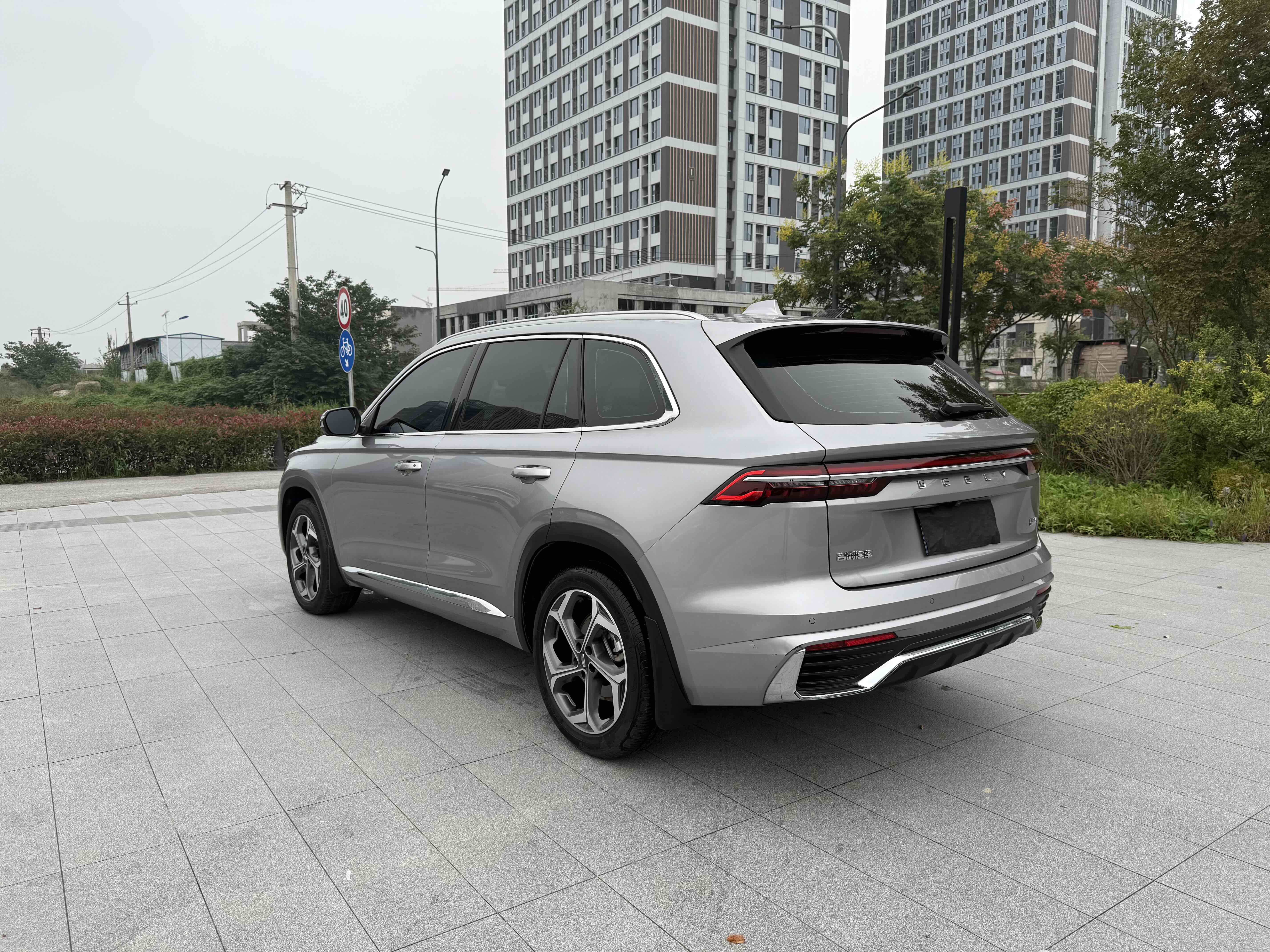 GEELY Tugella 2024 #20 GEELY Tugella 2024 car image #20