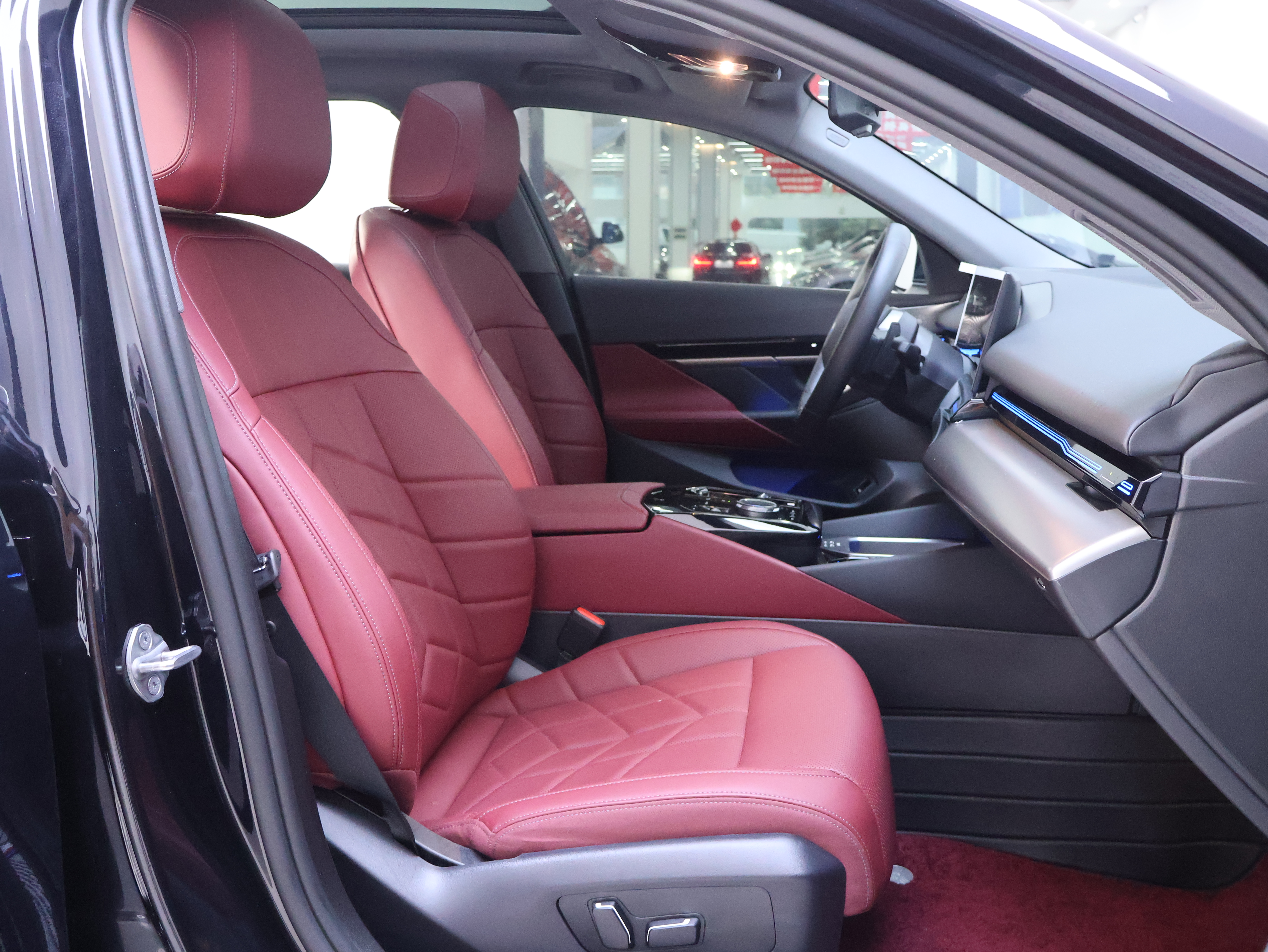 BMW 5 Series 2024 car image #20