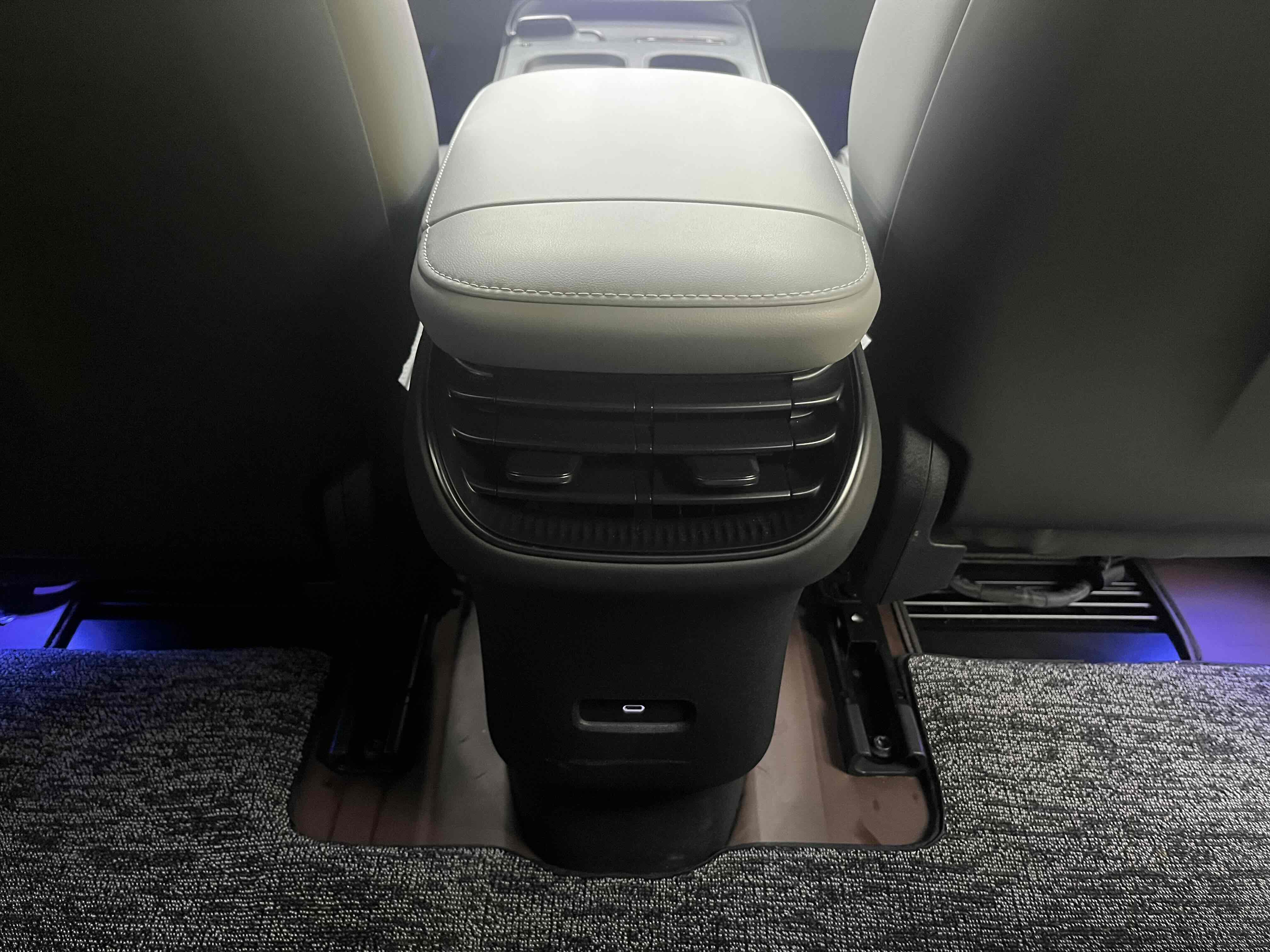 NIO ET5T 2024 image de voiture #20