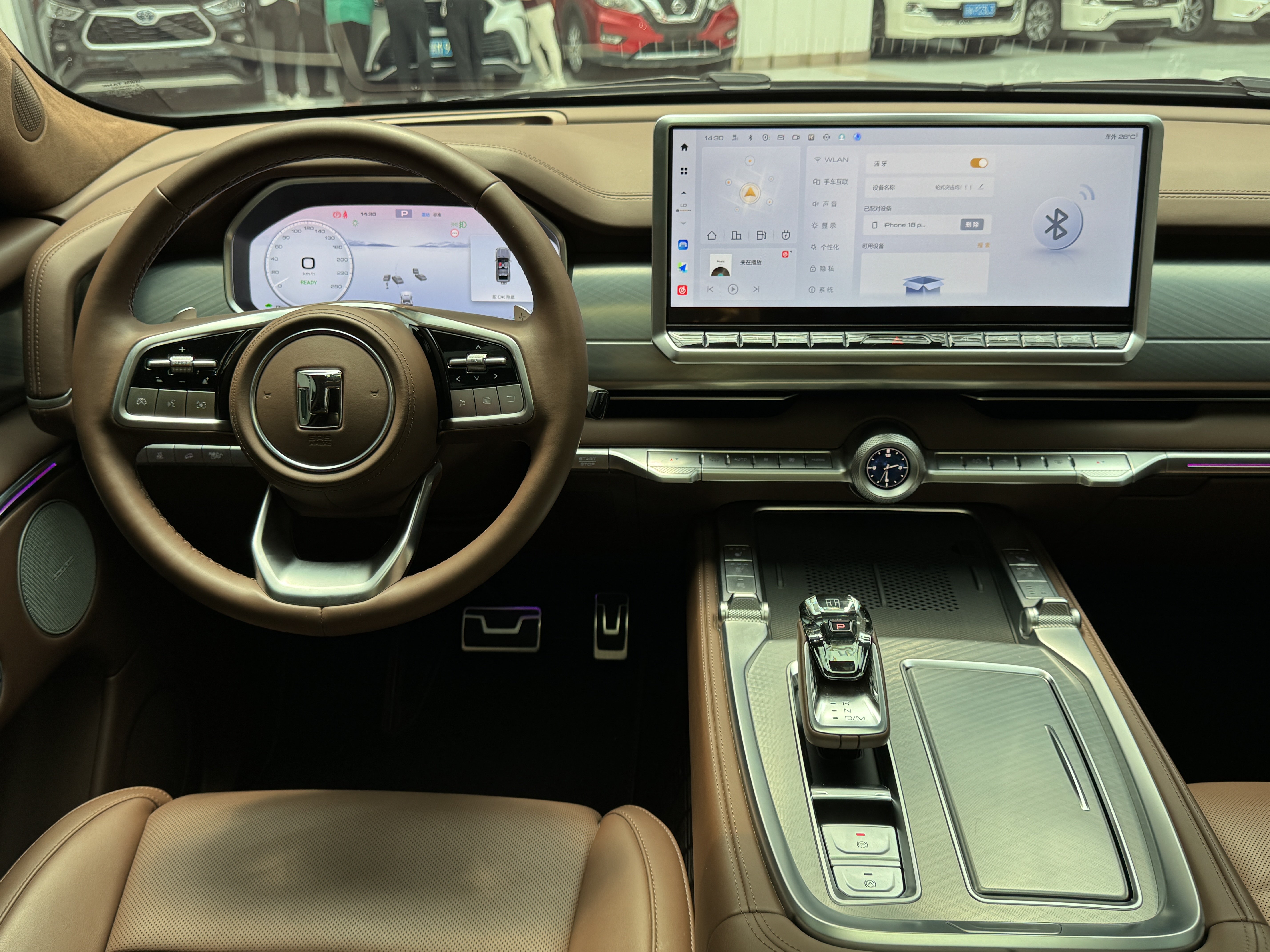 Tank 700 New Energy 2025 #20 Tank 700 New Energy 2025 car image #20