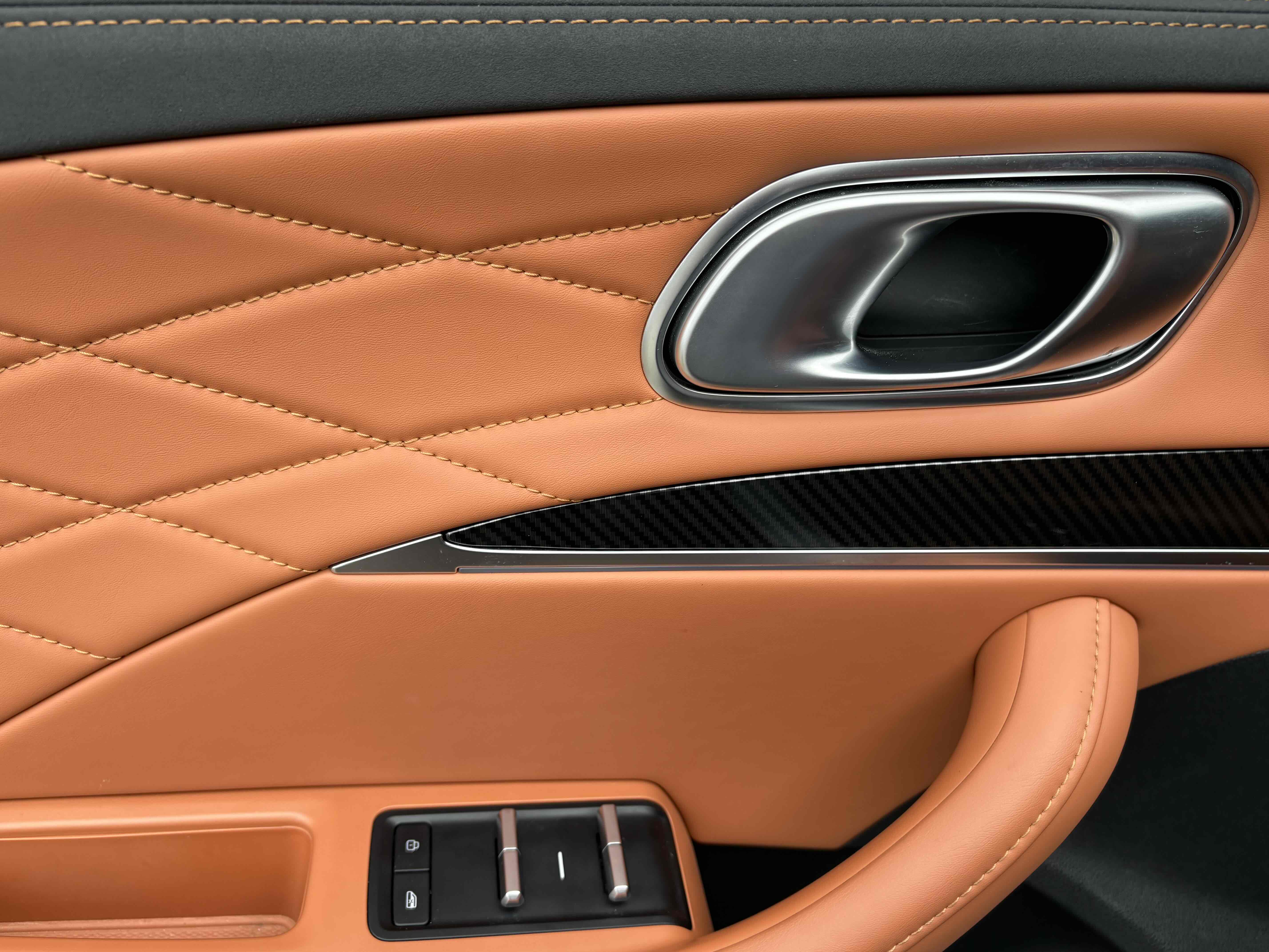 Neta L 2024 imagen de coche #20