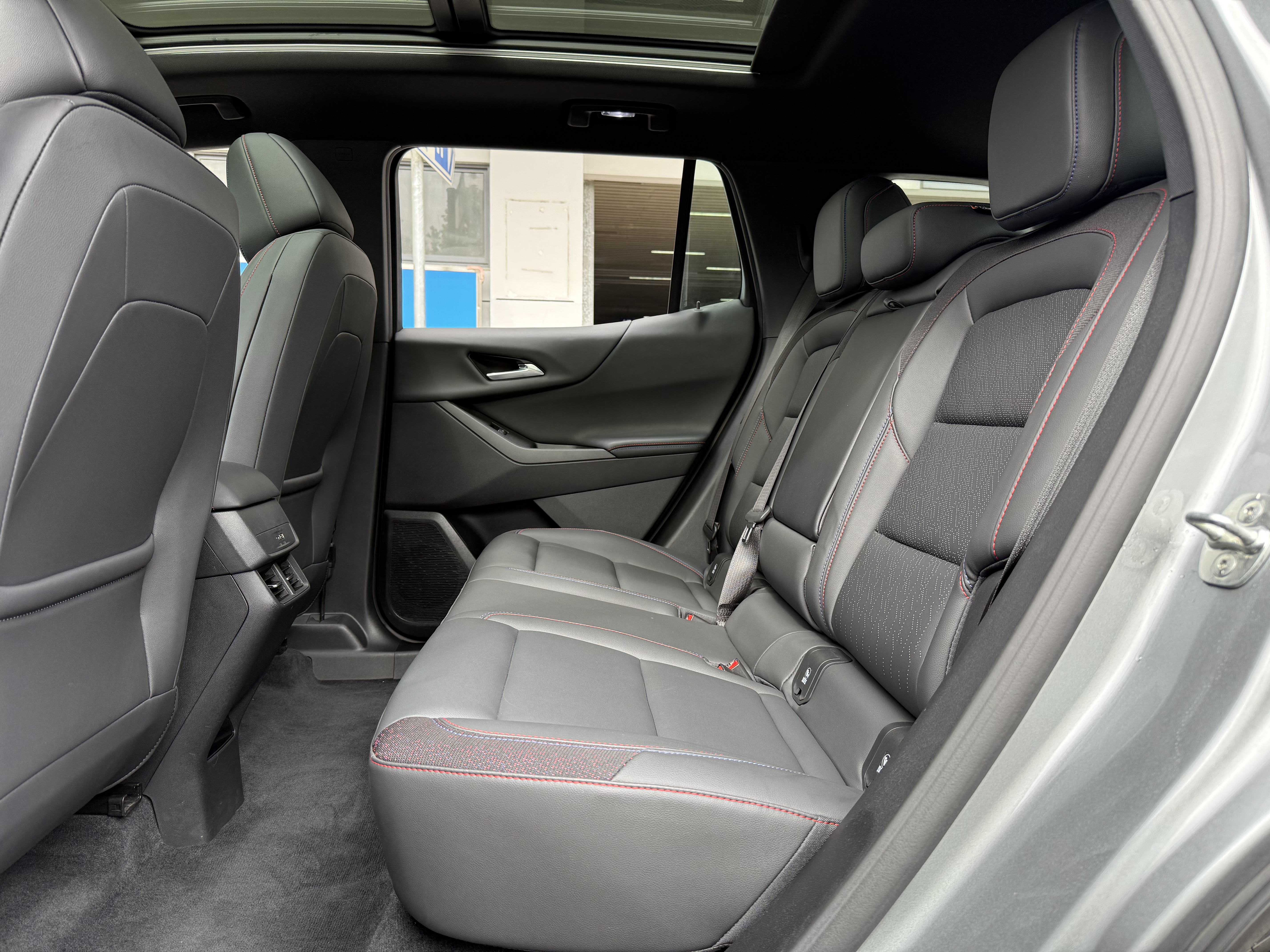 Chevrolet Equinox Plus 2026 car image #20