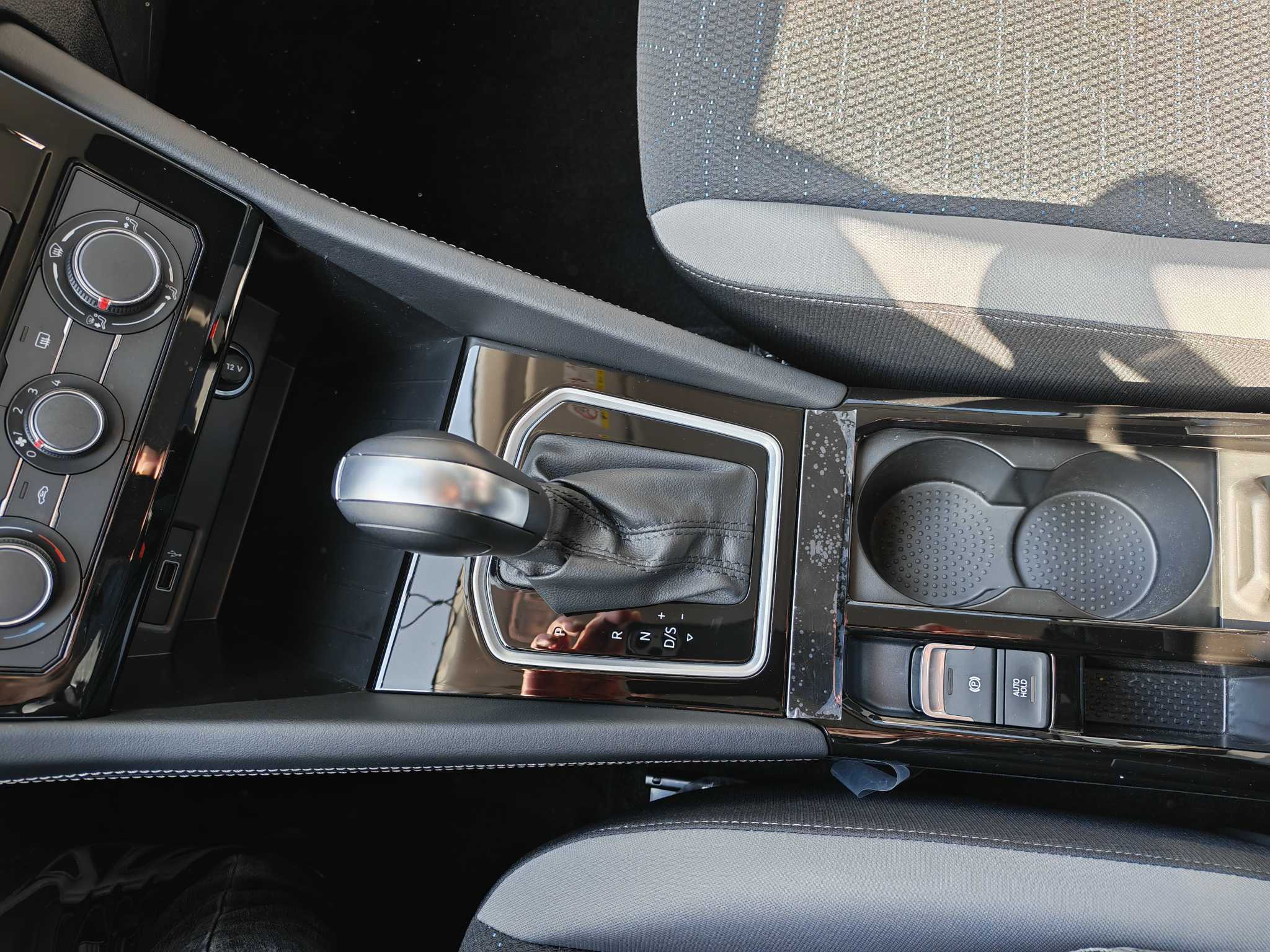 VS5 2025 car image #20