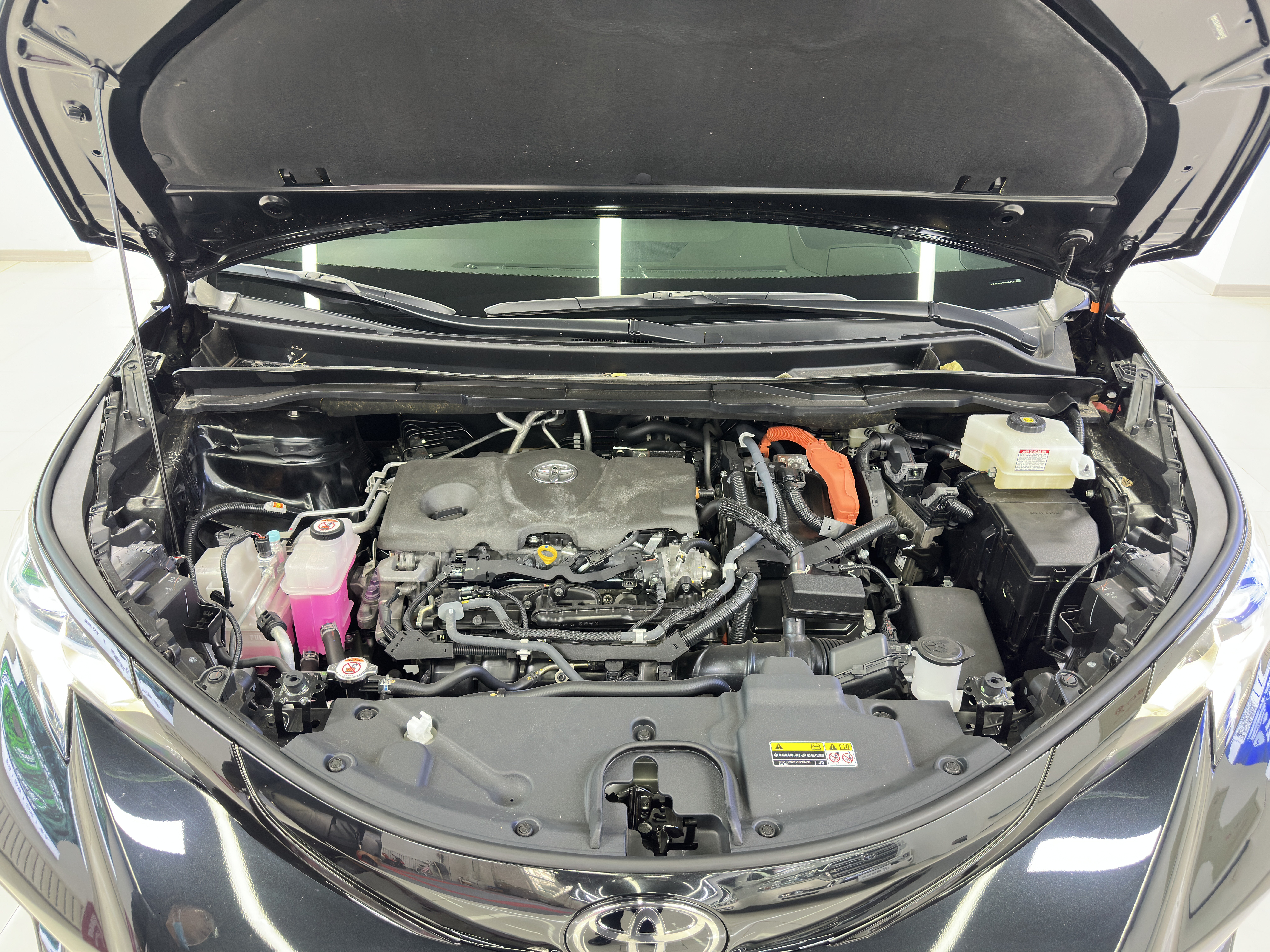 Toyota Granvia 2024 car image #20