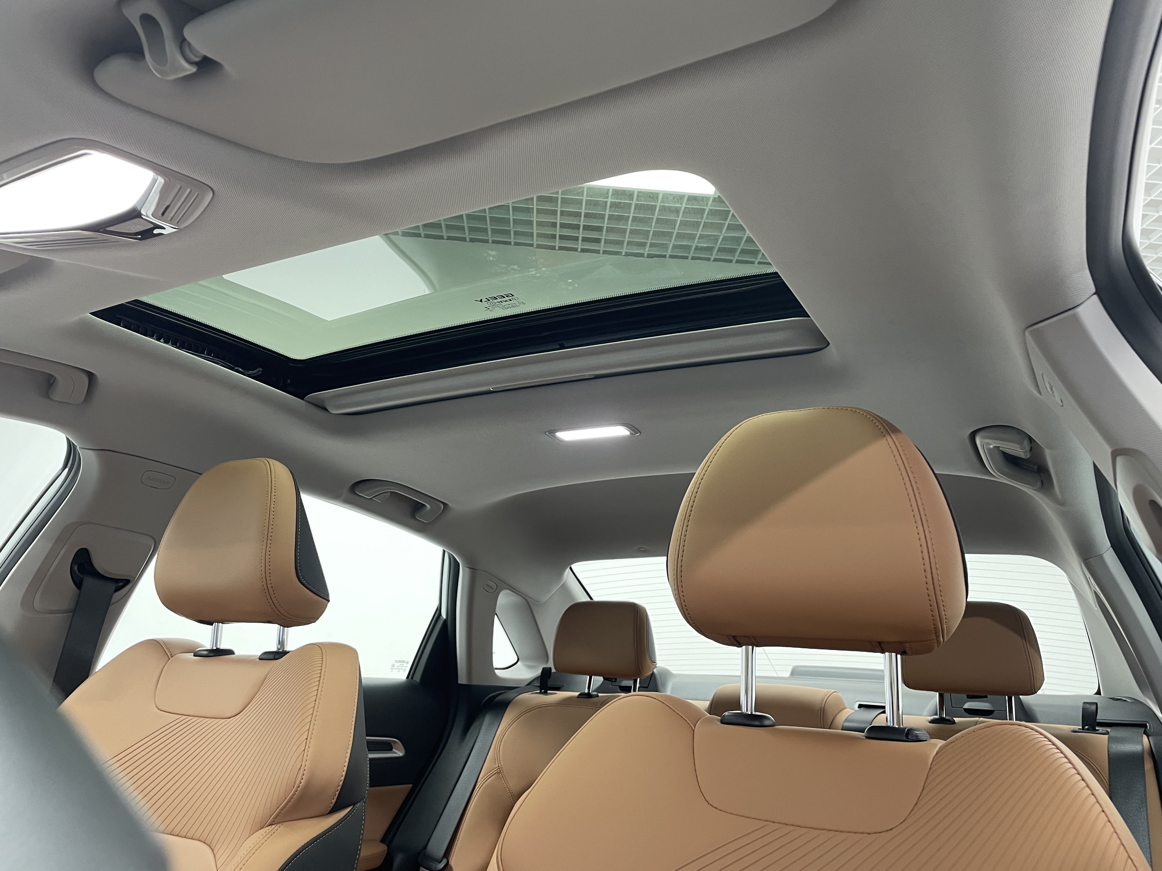 Emgrand 2024 car image #20