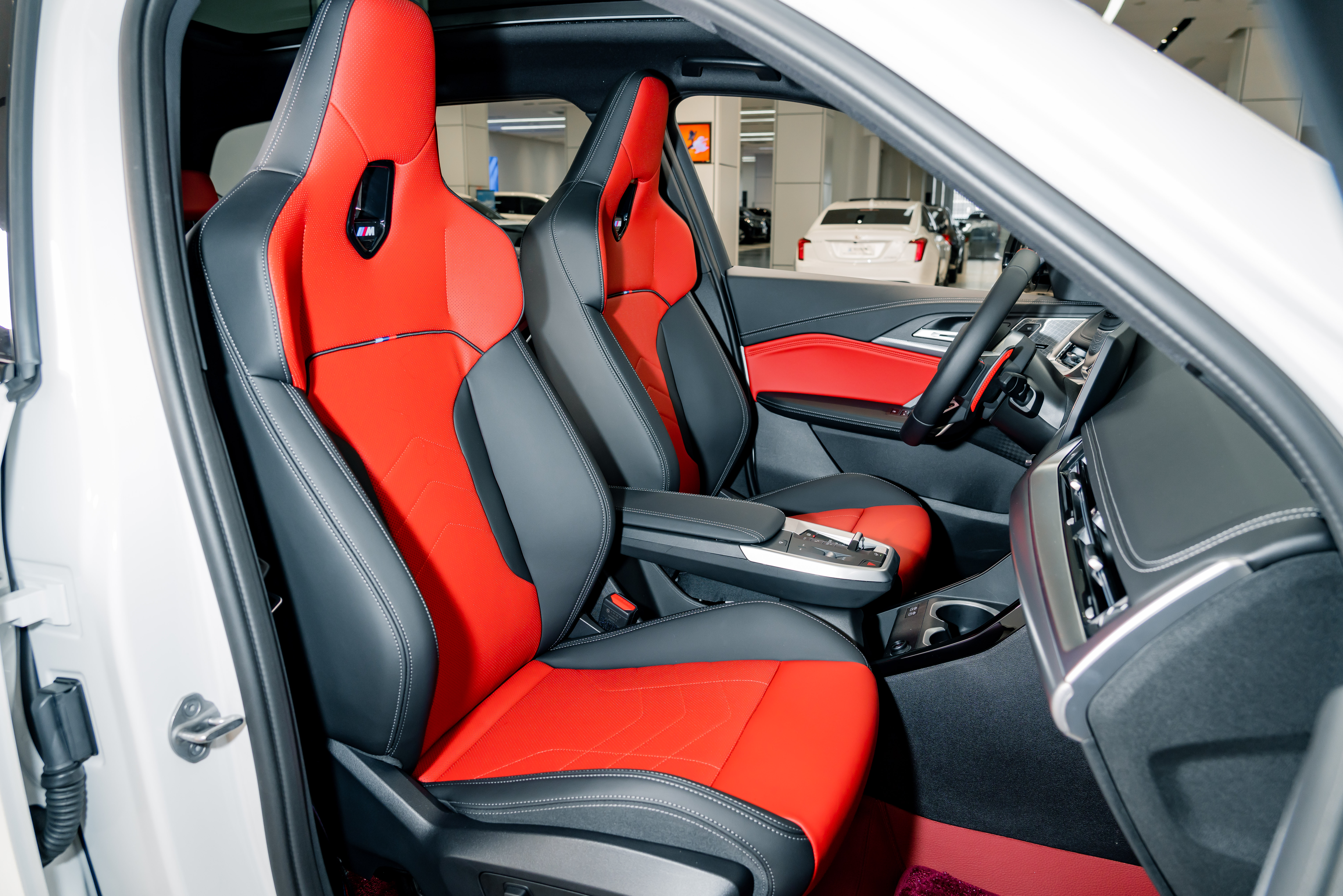 BMW X1 M35Li 2025 #20 BMW X1 M35Li 2025 car image #20