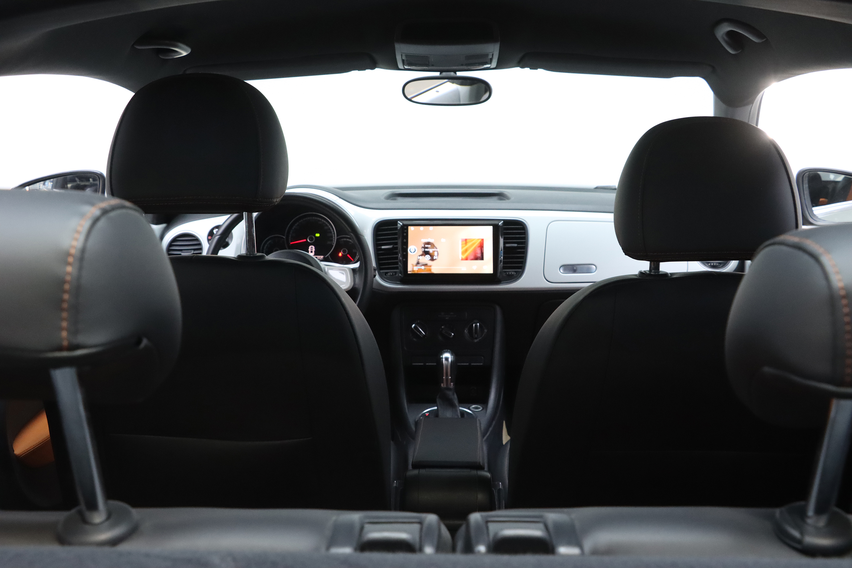 Volkswagen Beetle 2014 изображение автомобиля #20