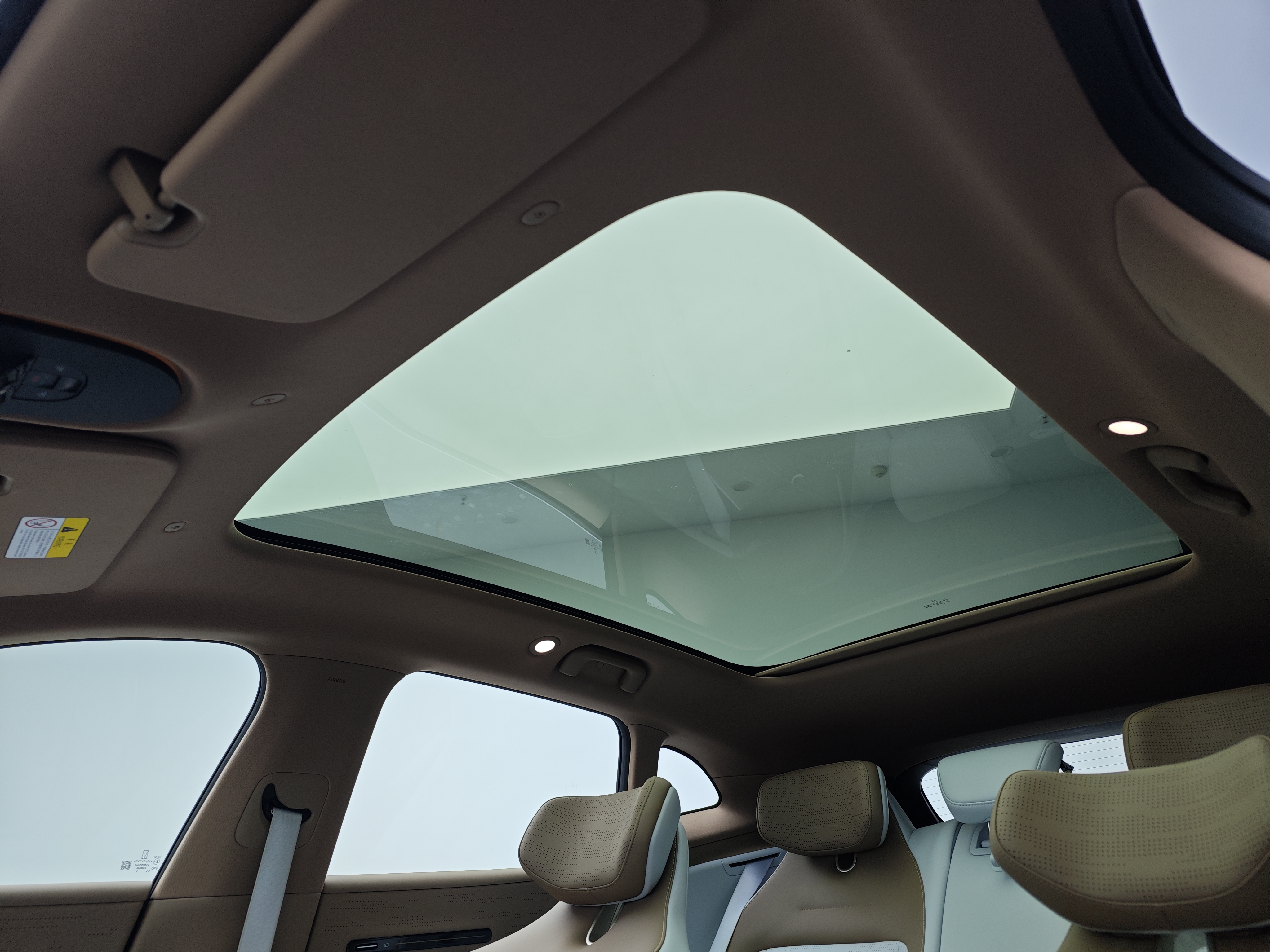 Avatr 07 2025 imagem de carro #20