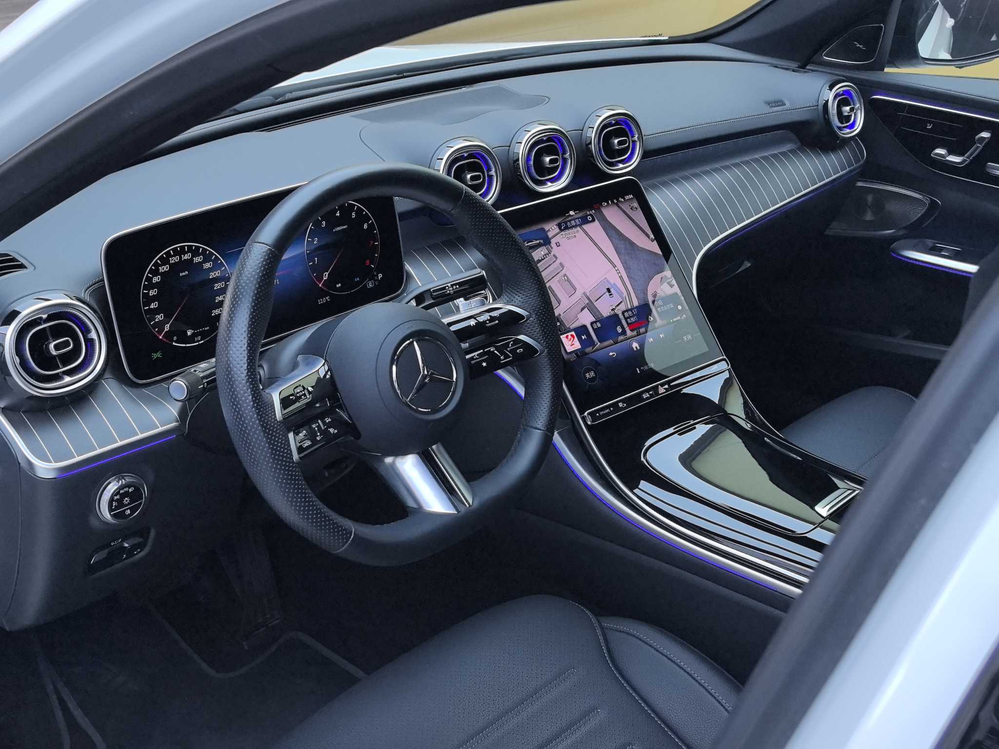 Mercedes-Benz C Class 2024 car image #20