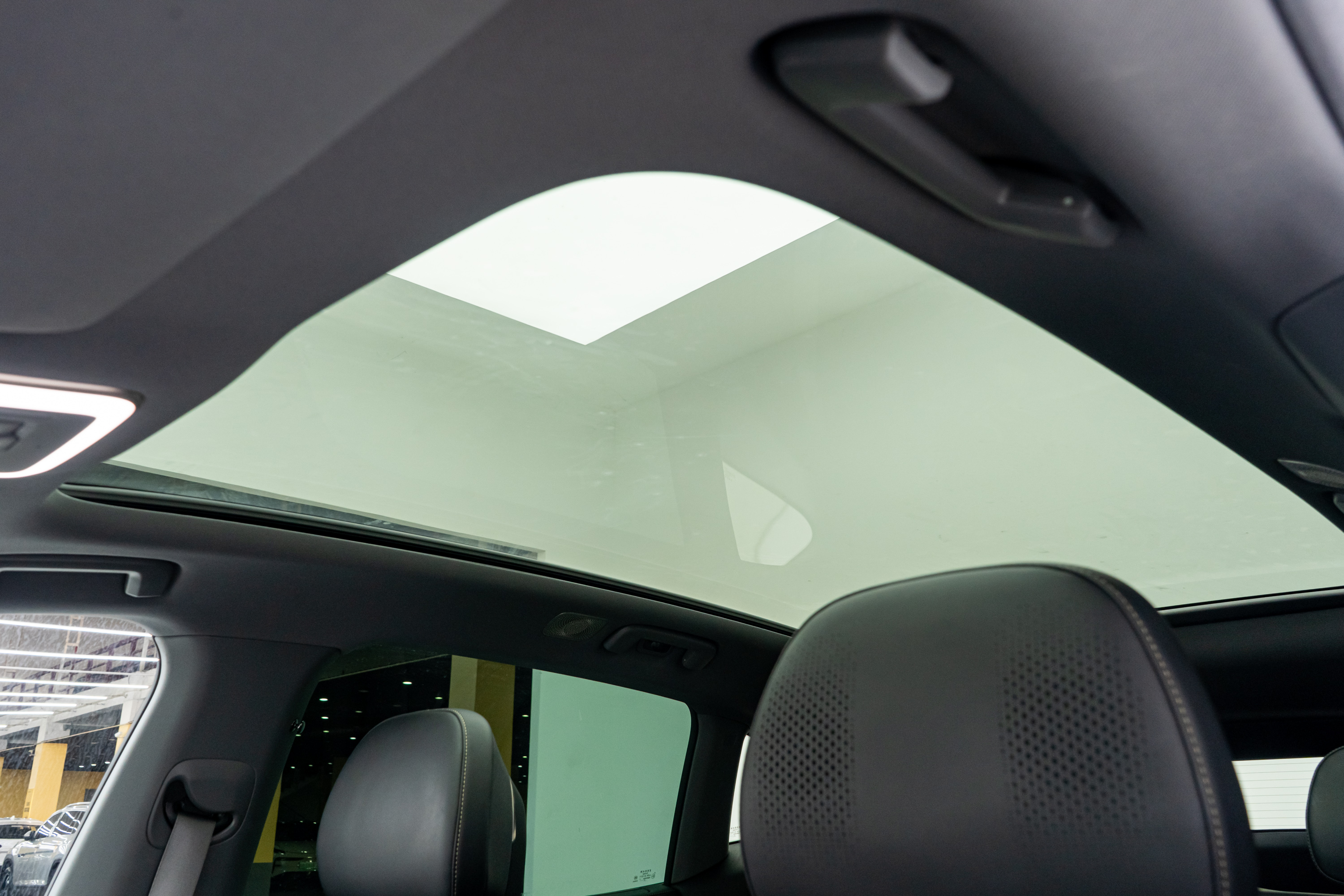 Zeekr 7X 2024 car image #20
