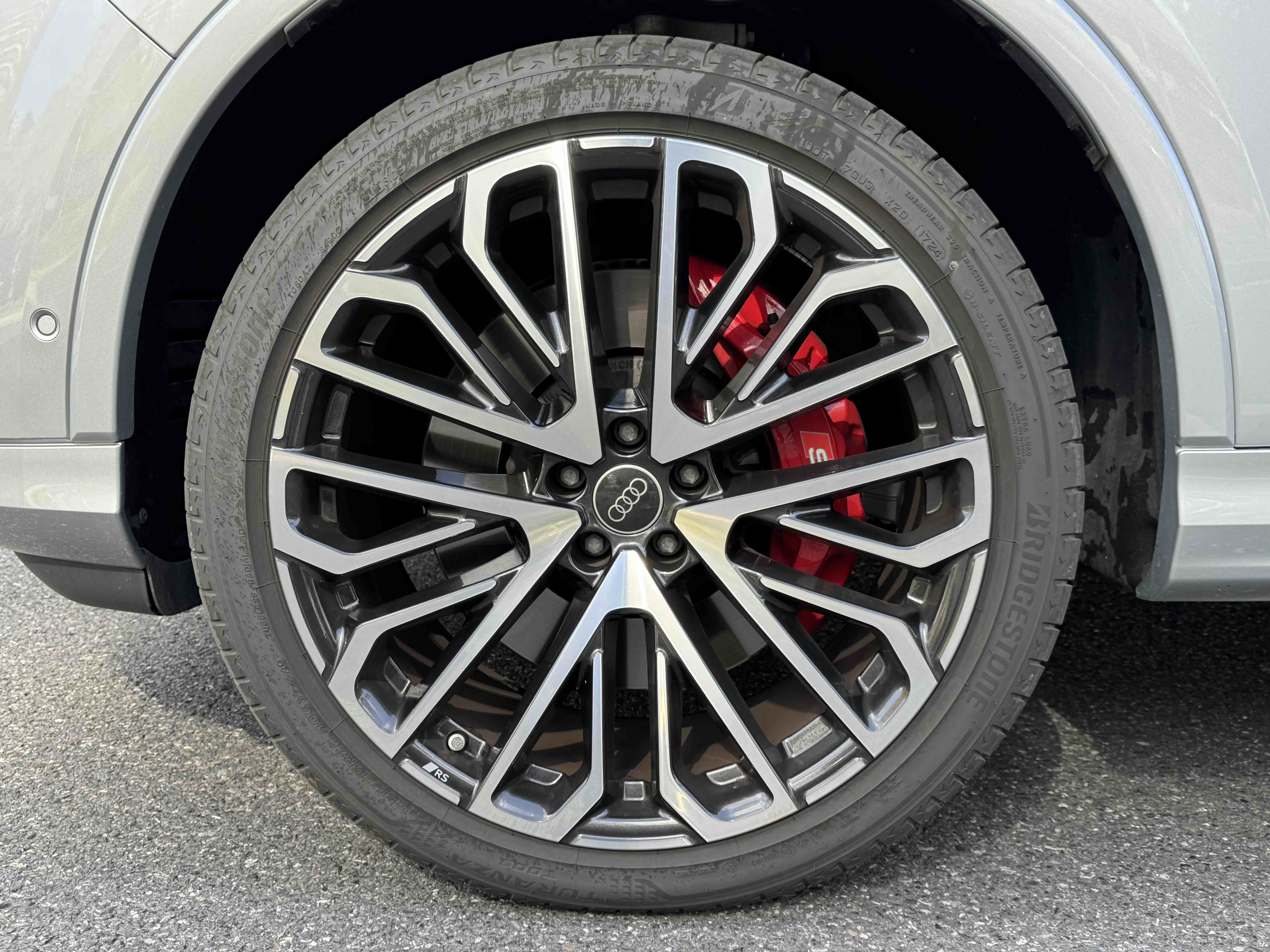 Audi SQ7 2024 immagine di auto #20