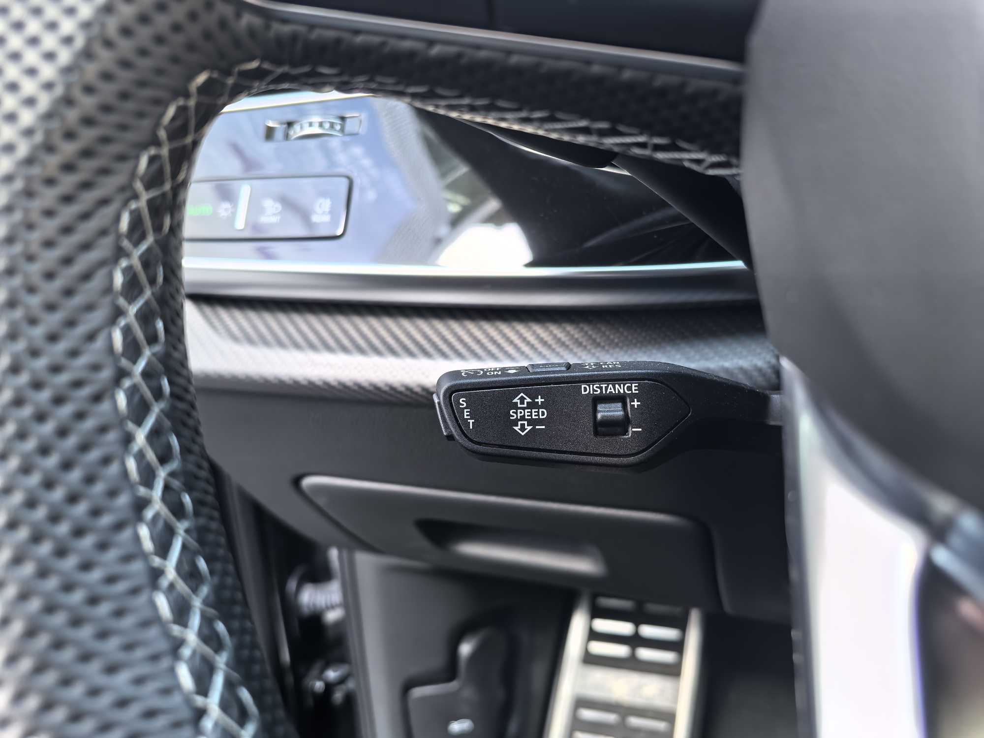 Audi SQ7 2024 car image #20