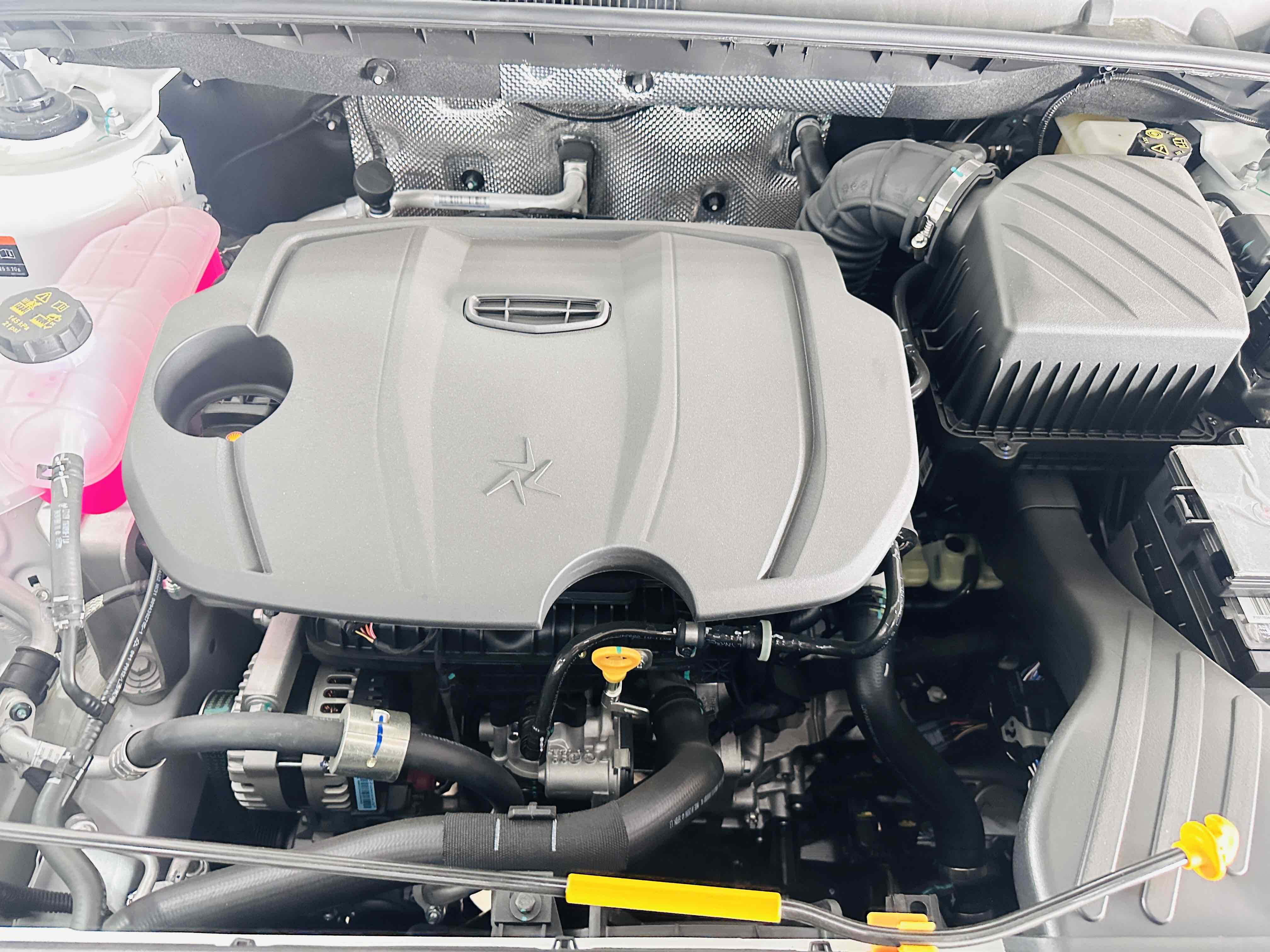 GEELY OkavangoPRO 2025 car image #20