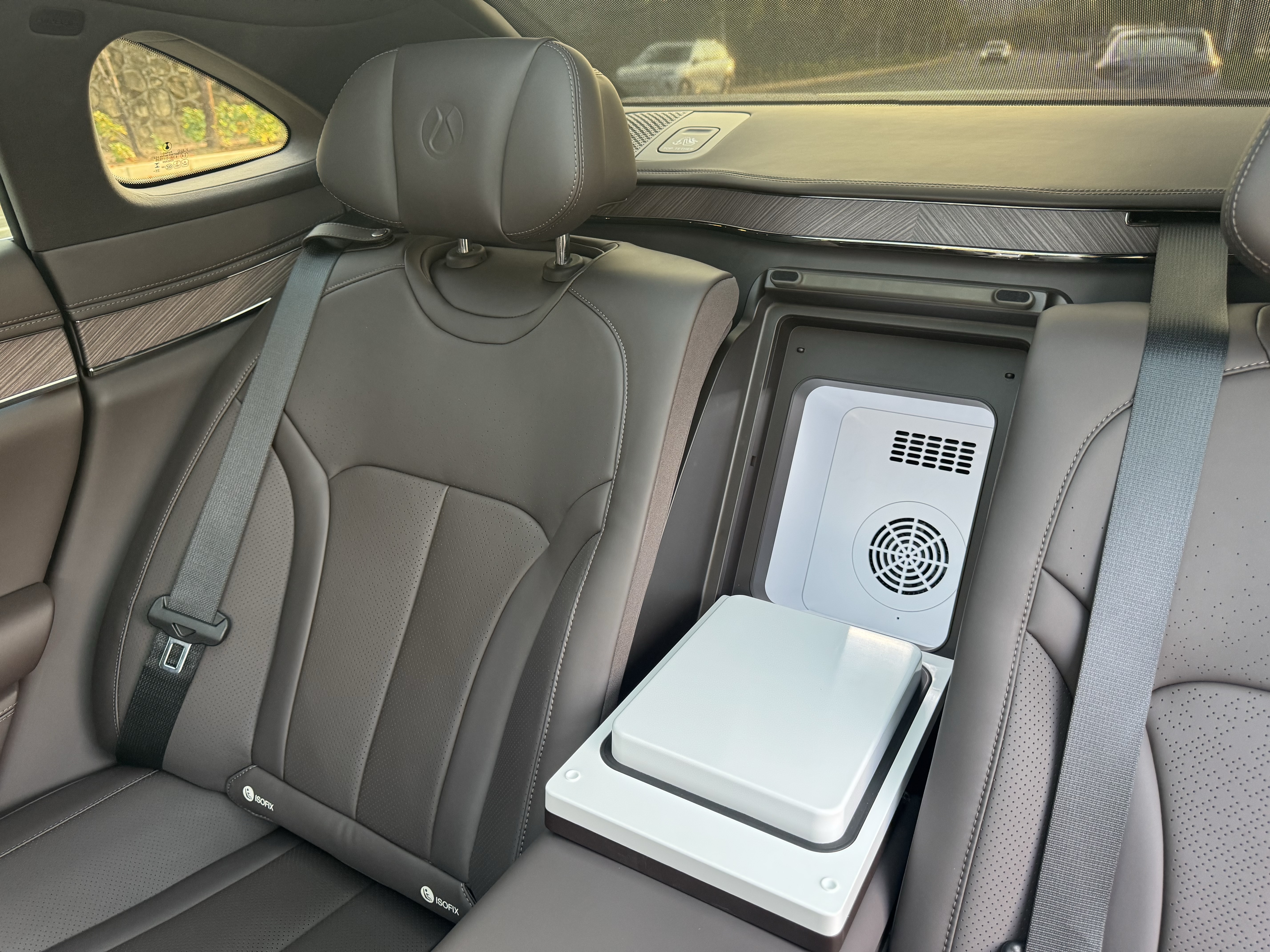 Denza Z9 2025 car image #20