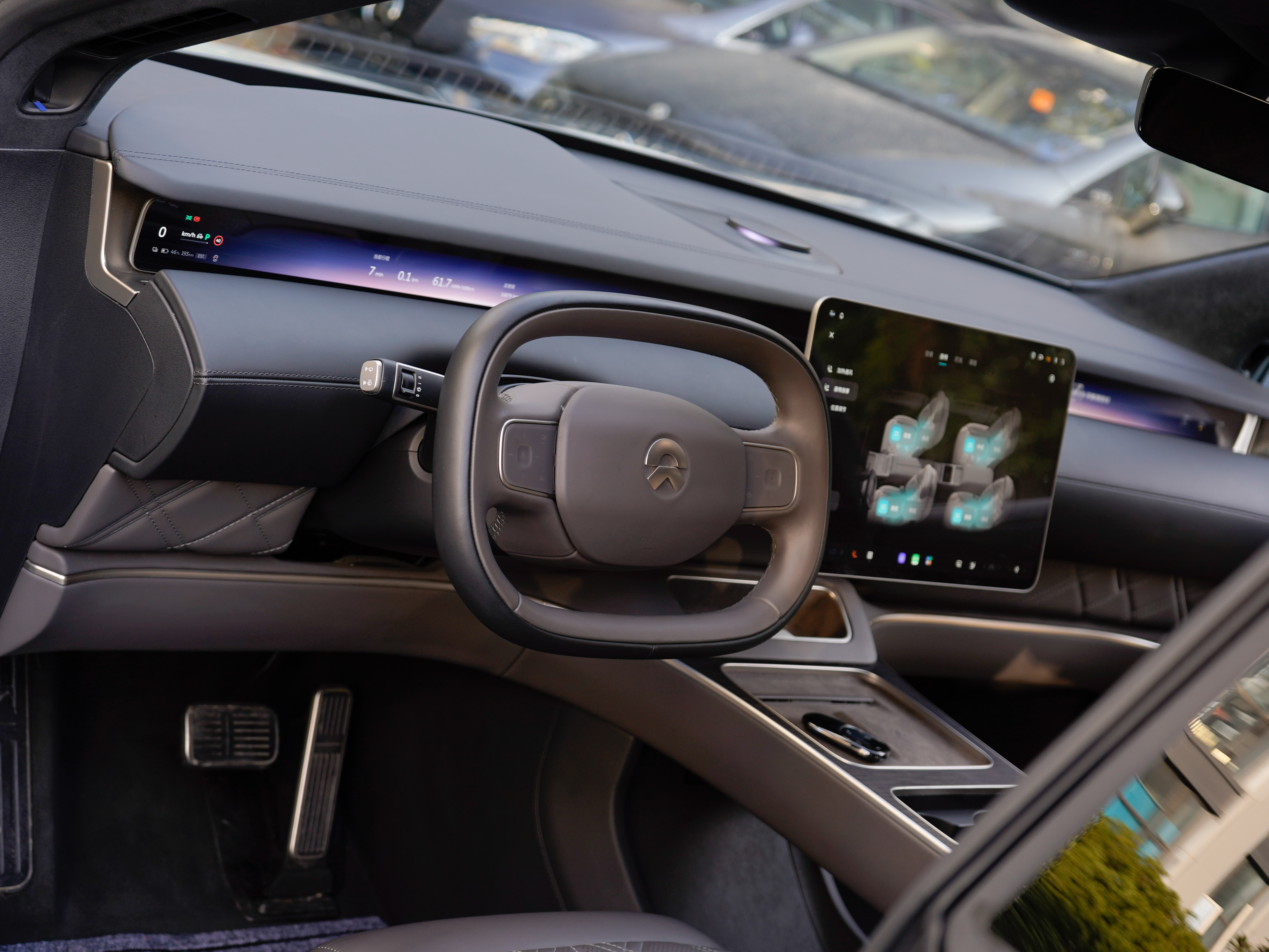 NIO ET9 2025 car image #20