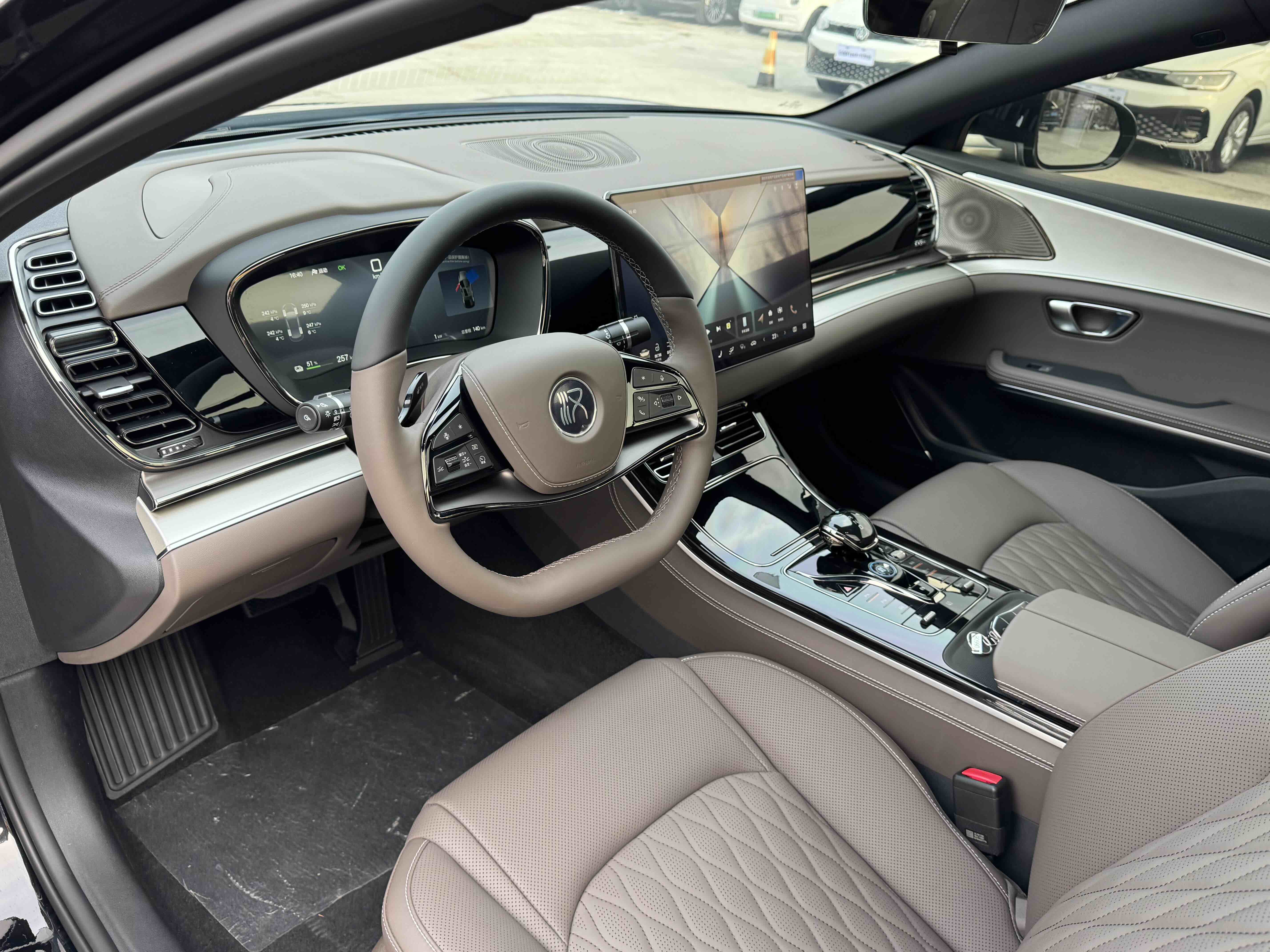 BYD Han 2026 #20 BYD Han 2026 صورة سيارة #20