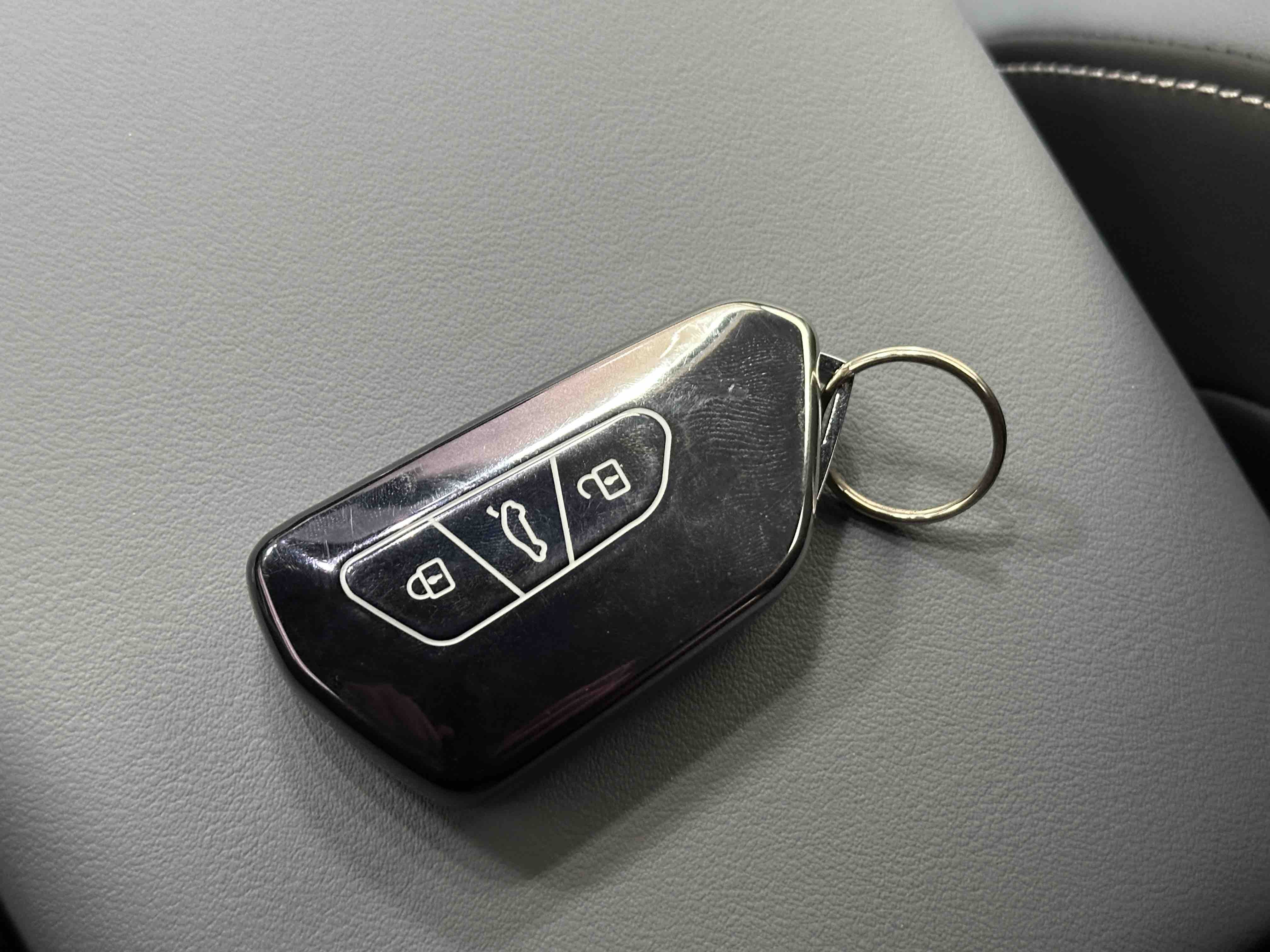 Volkswagen ID.3 2025 car image #20