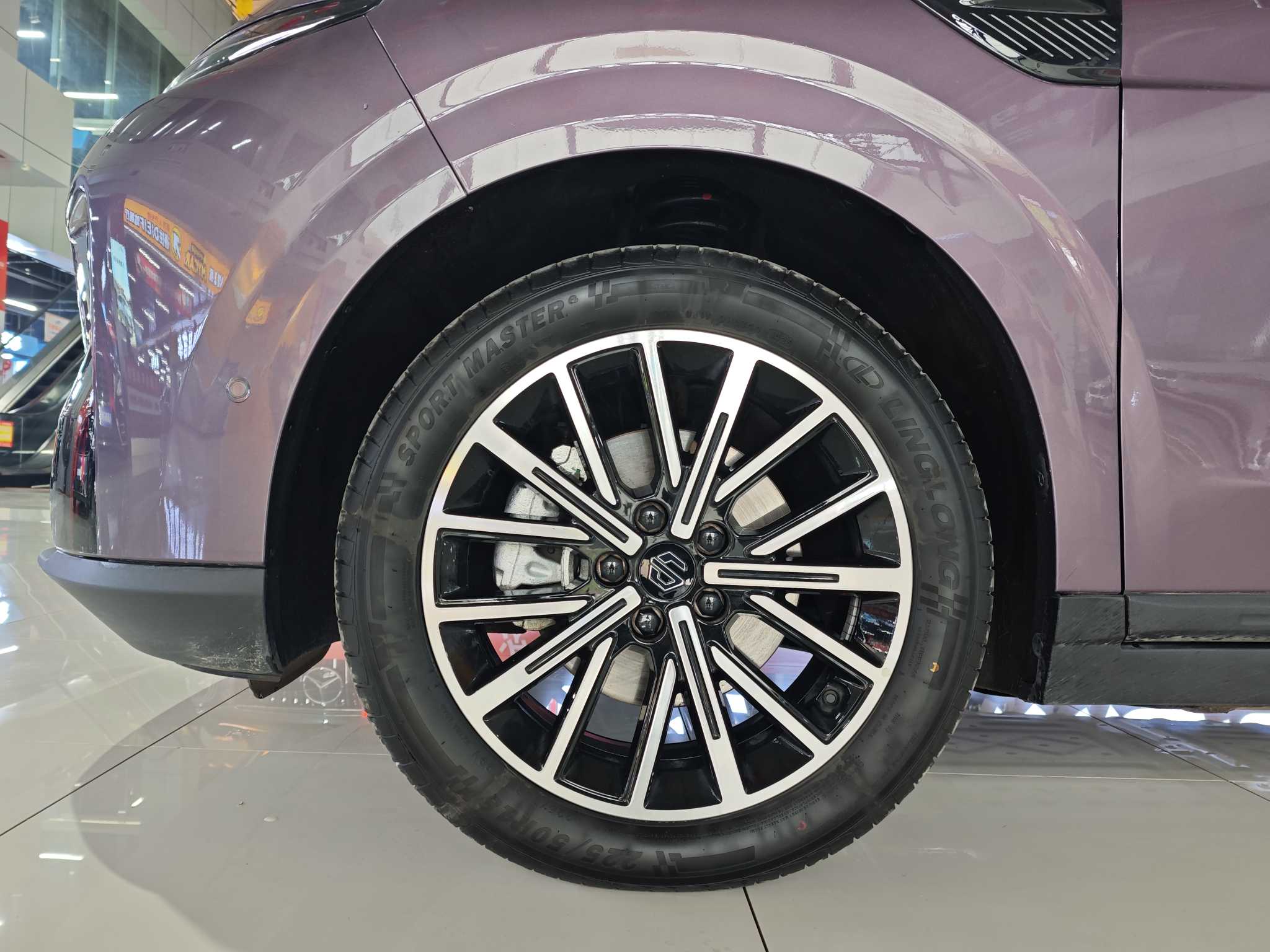 零跑汽车 零跑B10 2025 汽车图片 #20