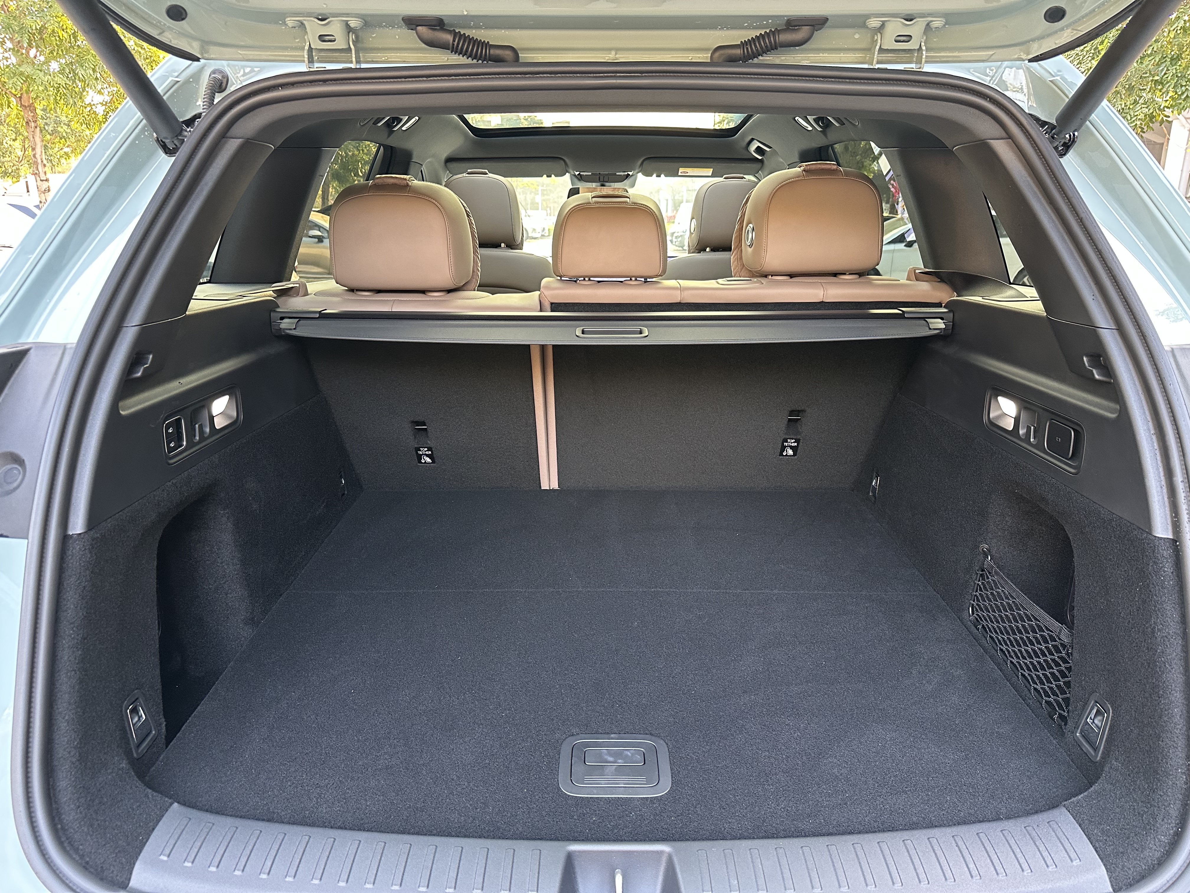 Li L6 2025 imagen de coche #20