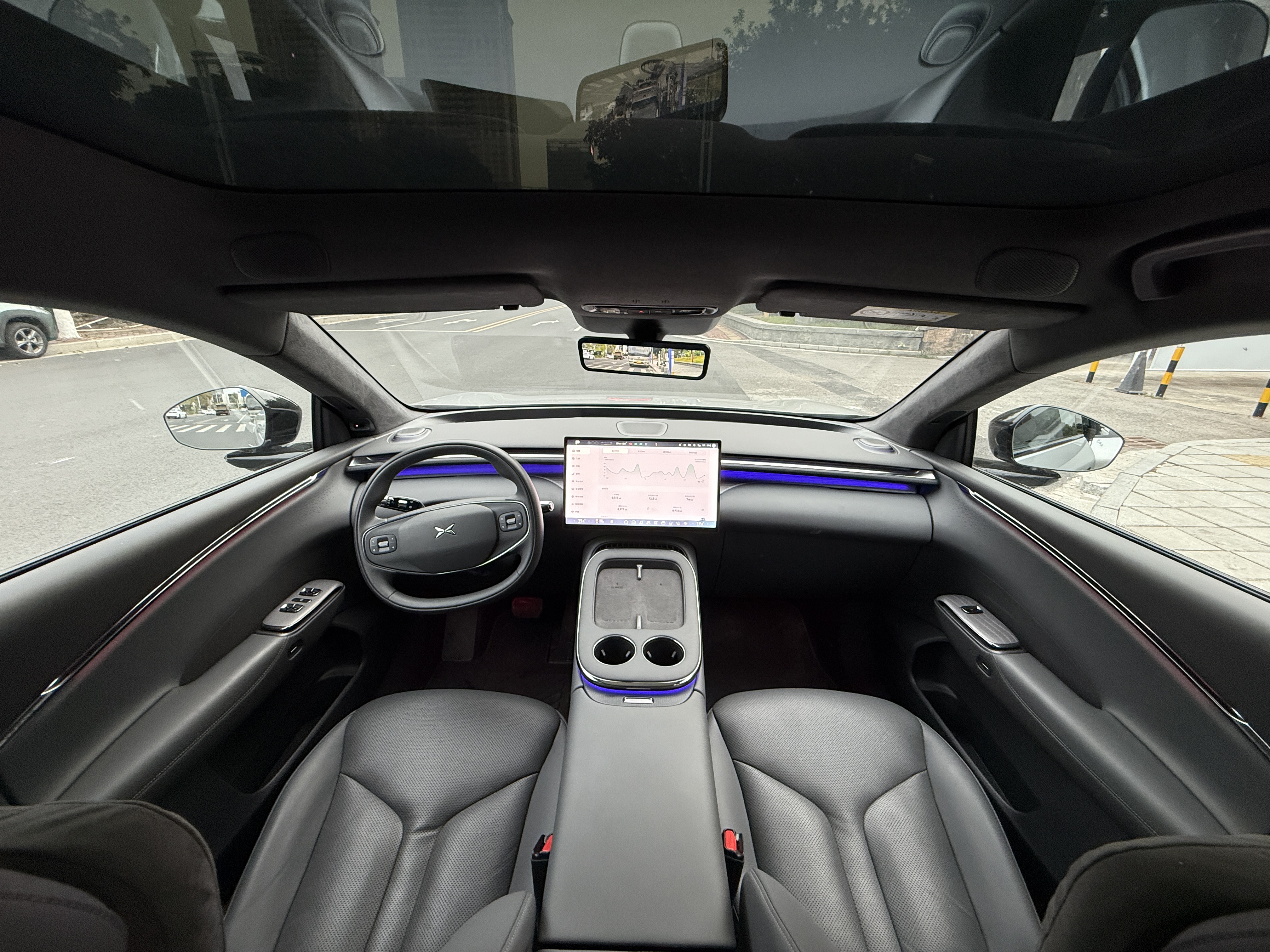 Xpeng 2025 car image #20