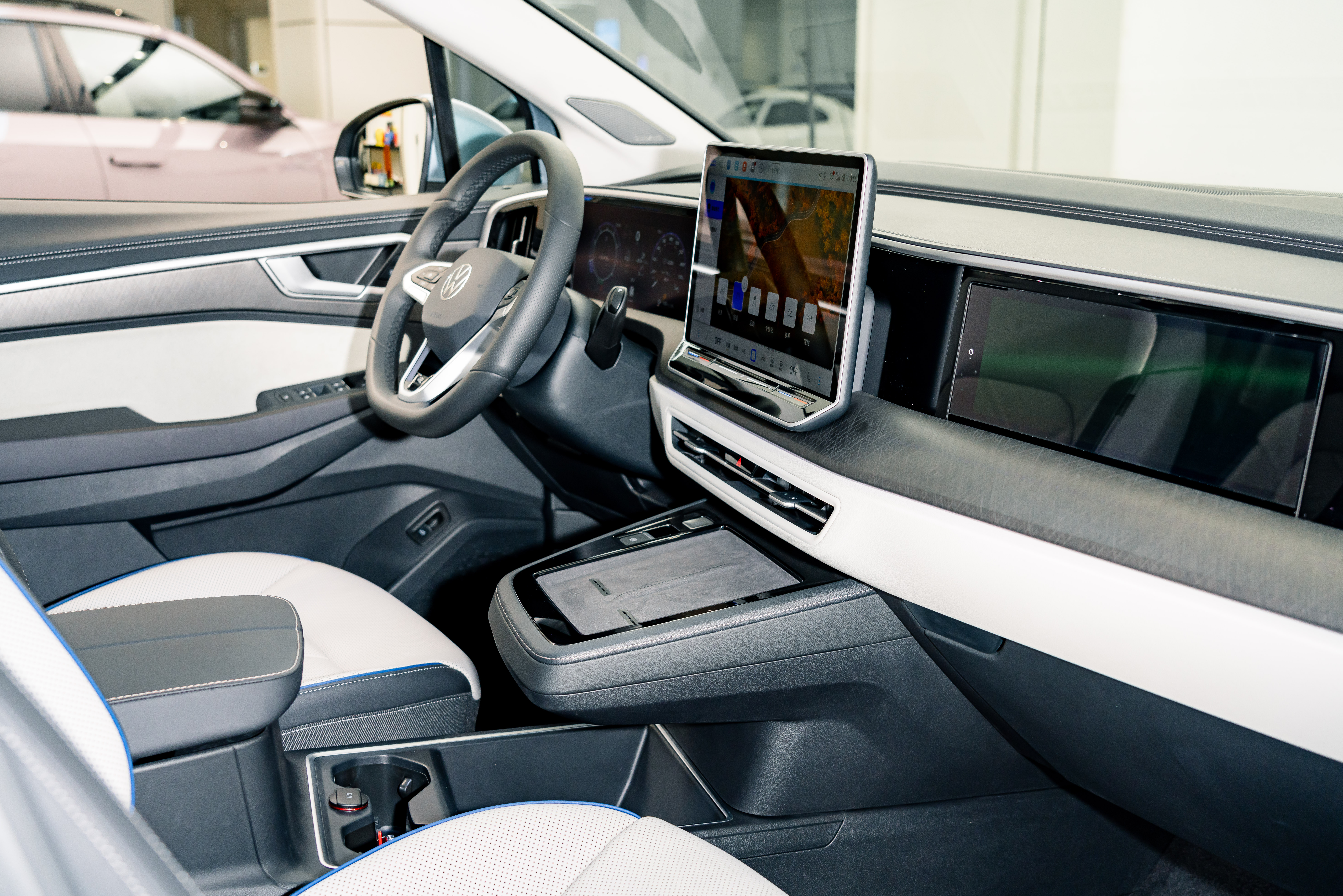 Volkswagen Talagon 2025 #20 Volkswagen Talagon 2025 car image #20