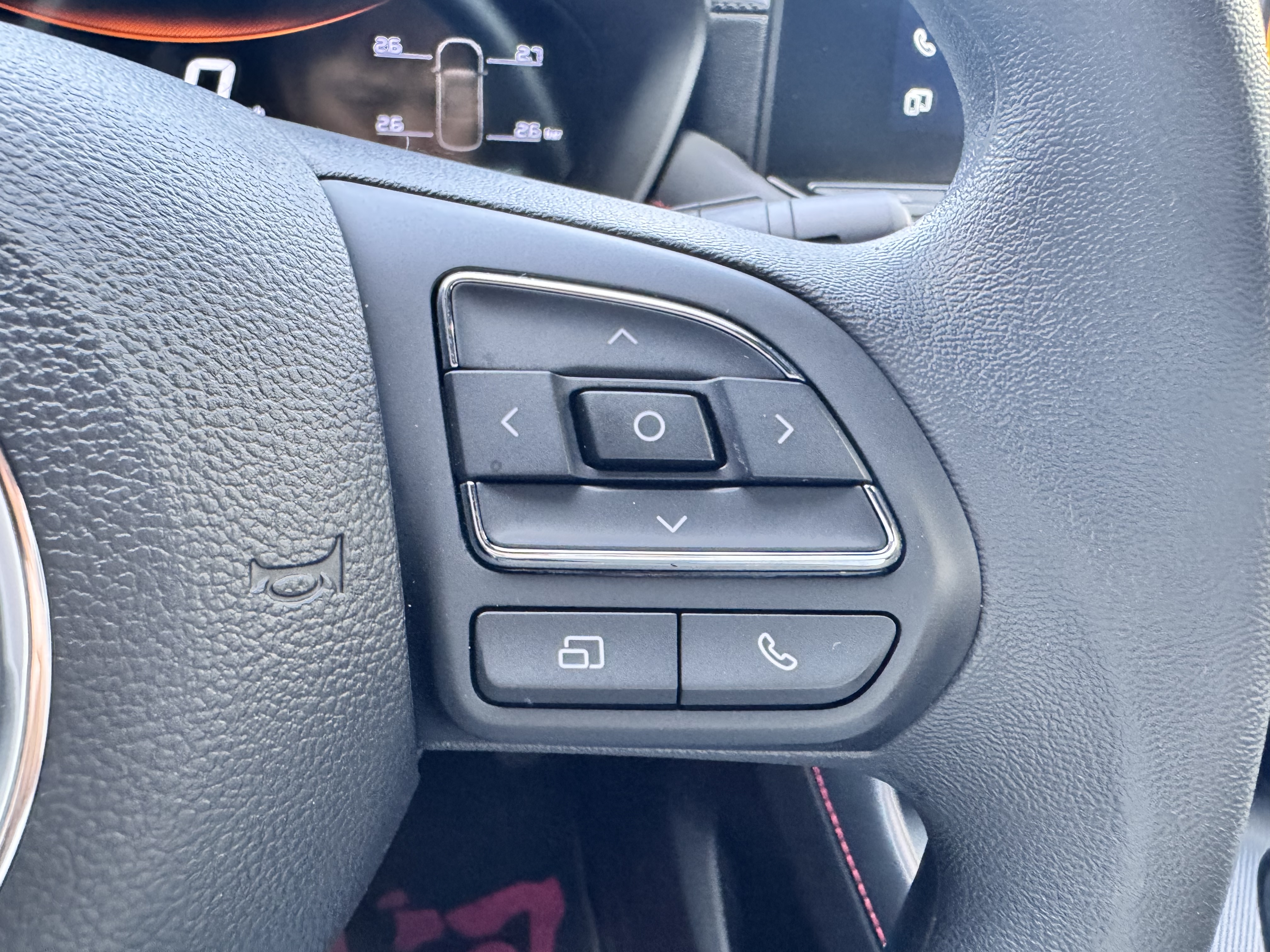 MG 5 2025 car image #20
