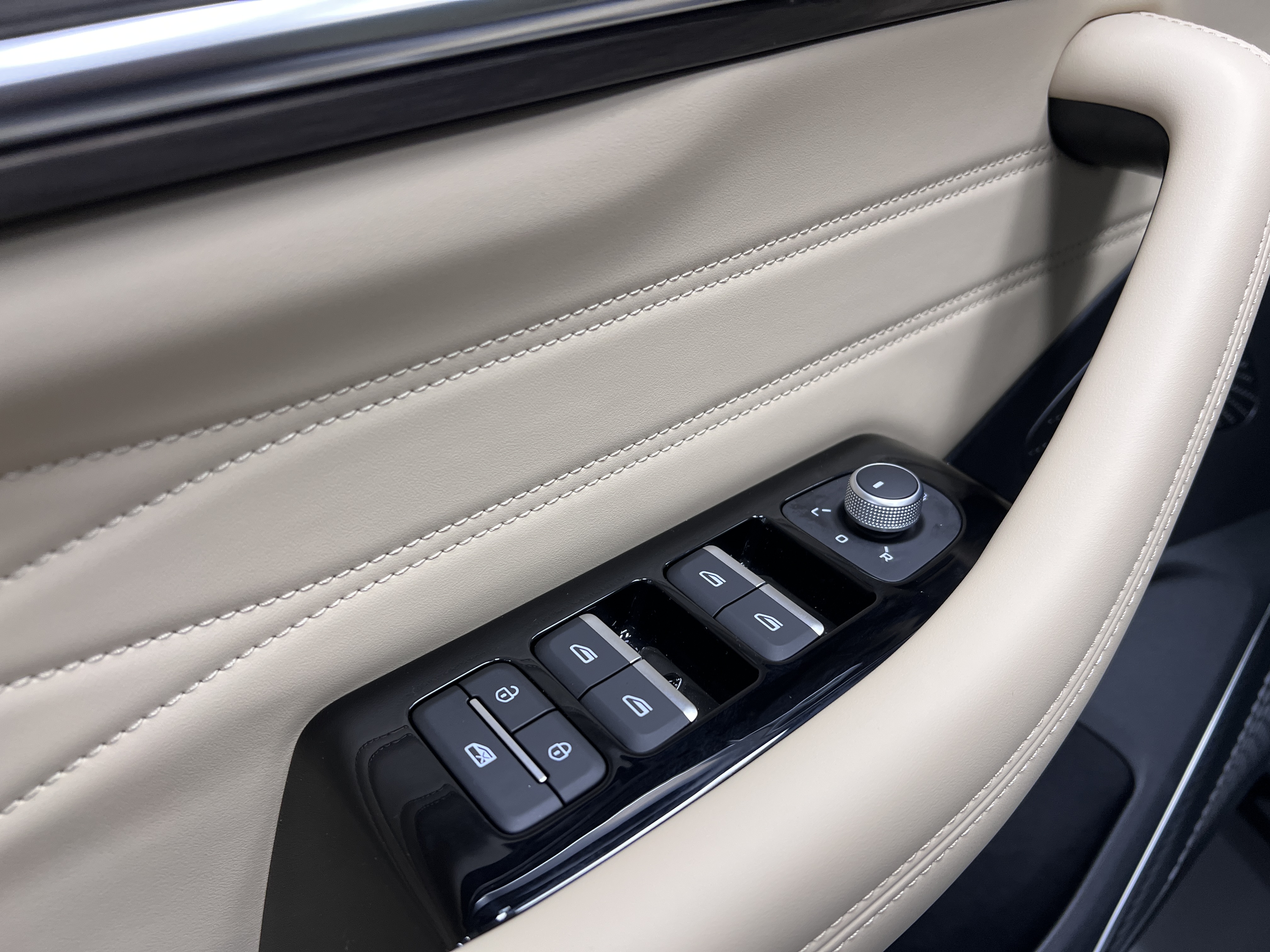 GEELY Monjaro 2025 car image #20