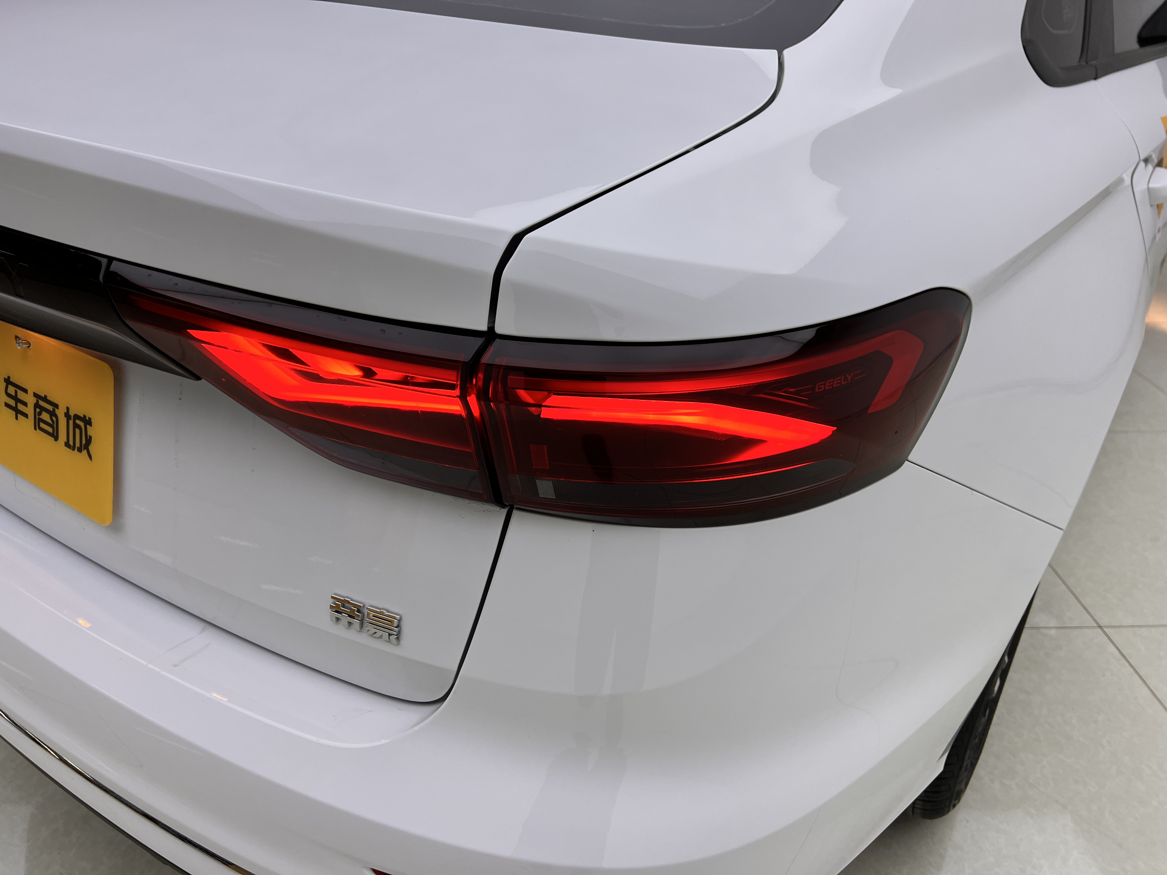 GEELY 2025 car image #20