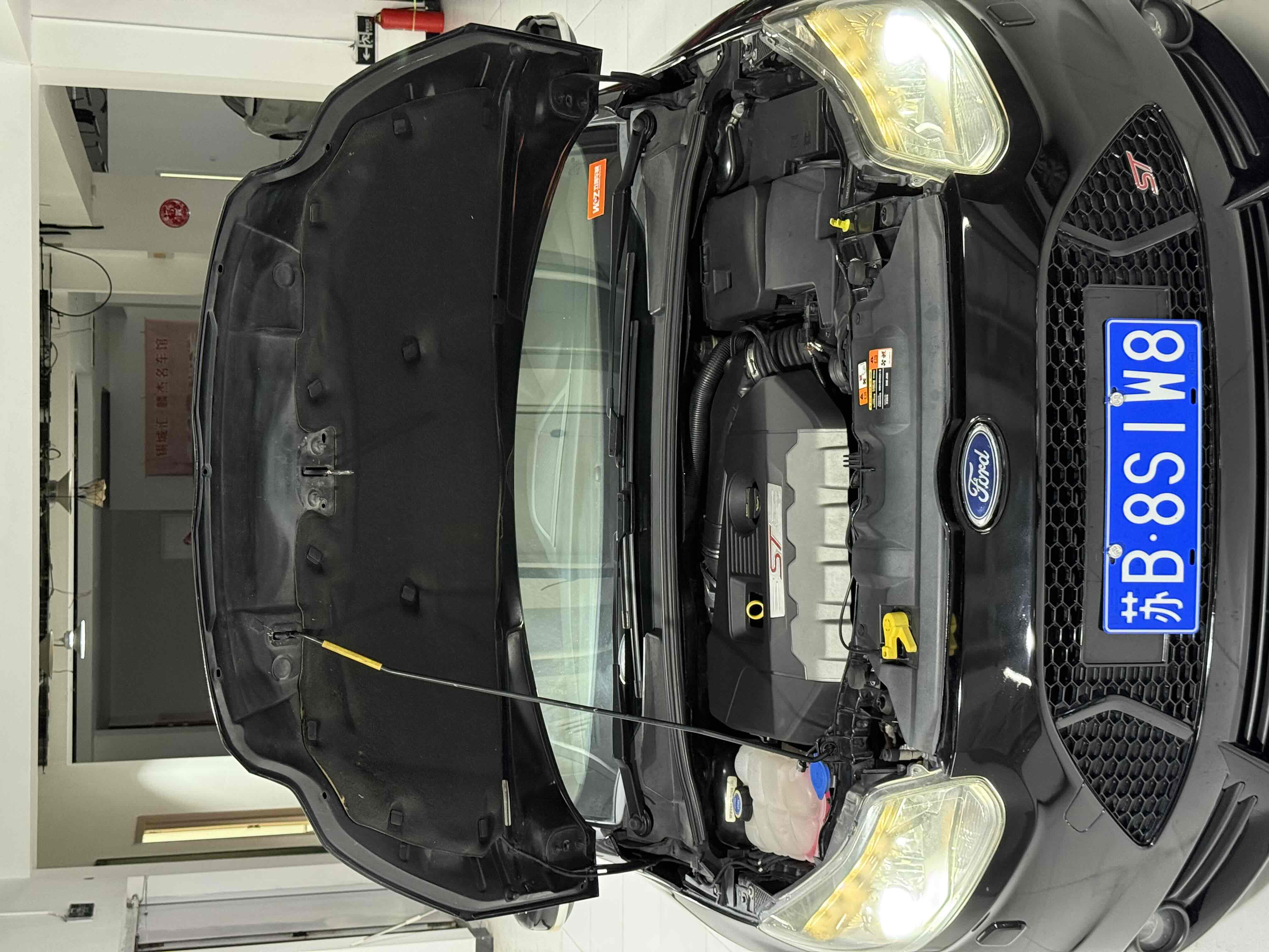 Ford Focus (Imported) 2015 #20 Ford Focus (Imported) 2015 صورة سيارة #20