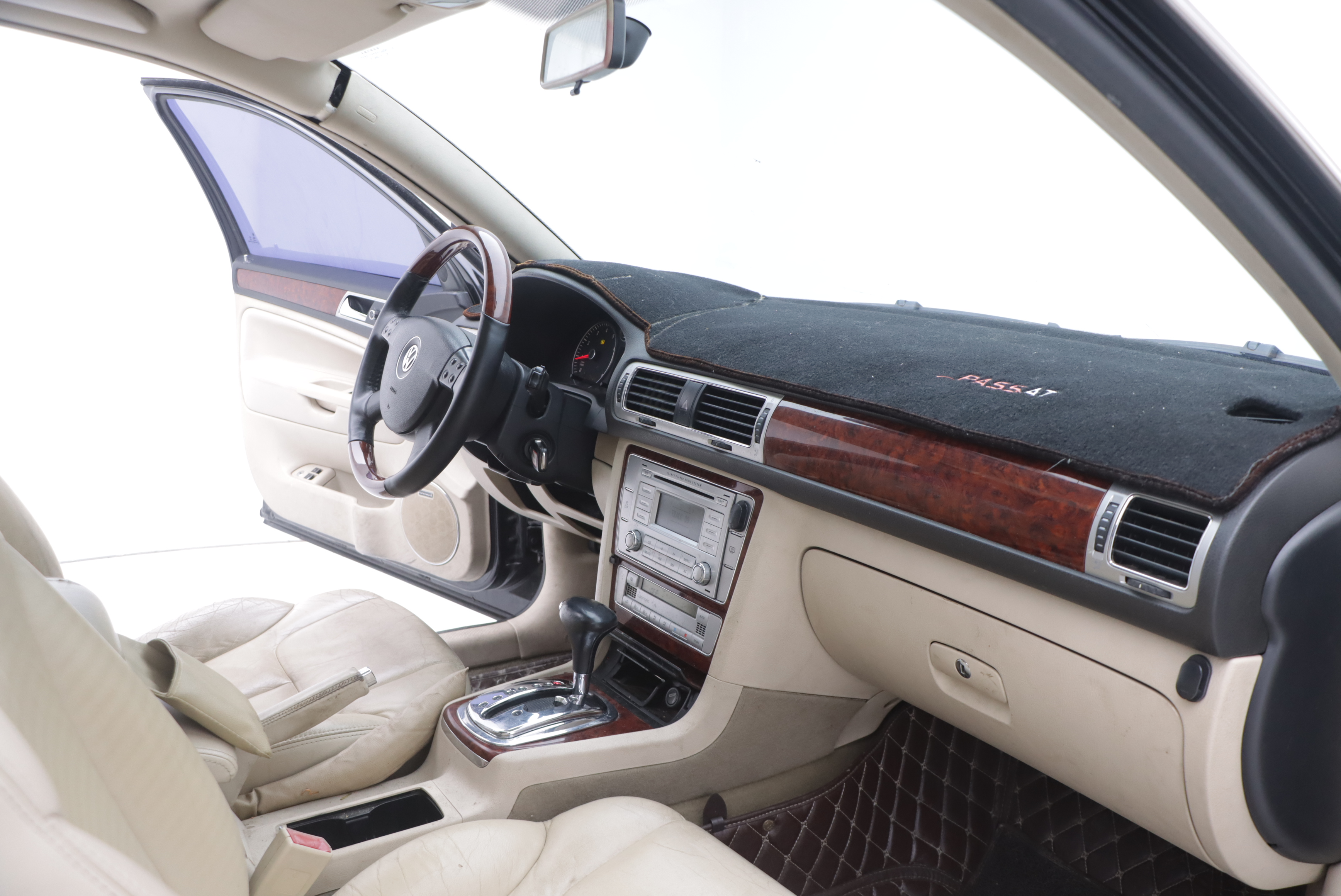 Volkswagen Passat Lingyu 2011 #20 Volkswagen Passat Lingyu 2011 car image #20