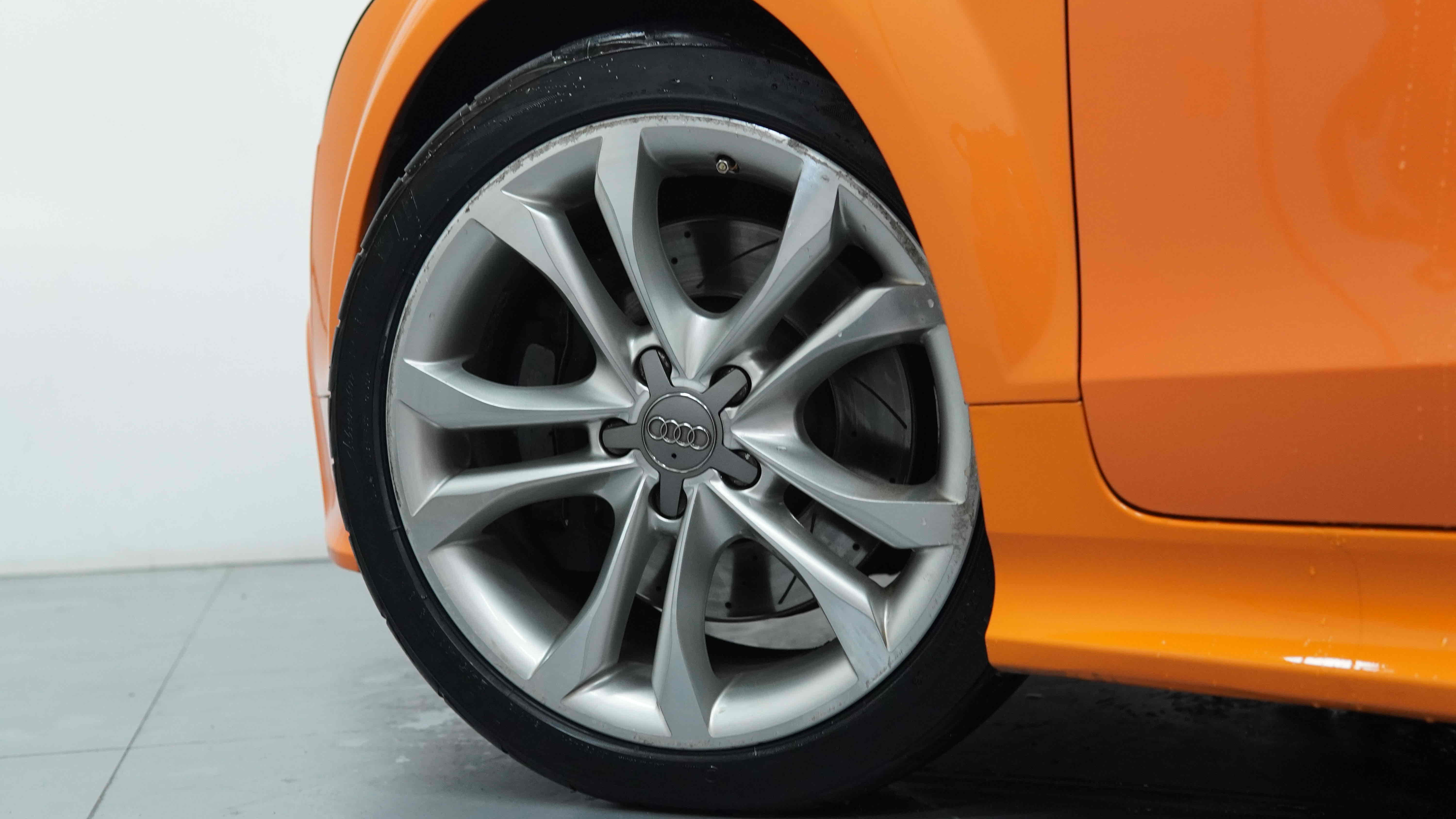 Audi TTS 2009 car image #20