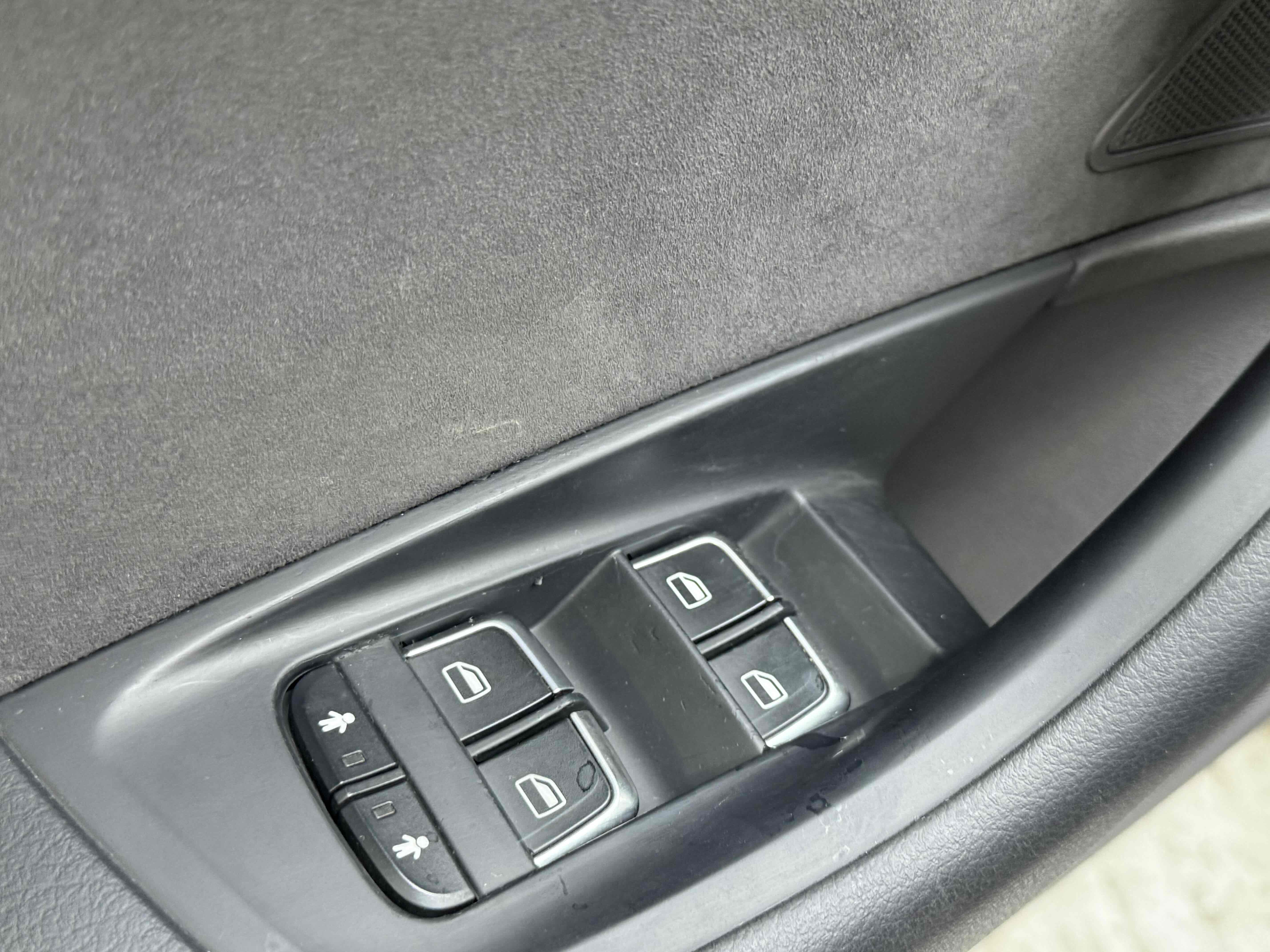 Audi S6 2013 car image #20