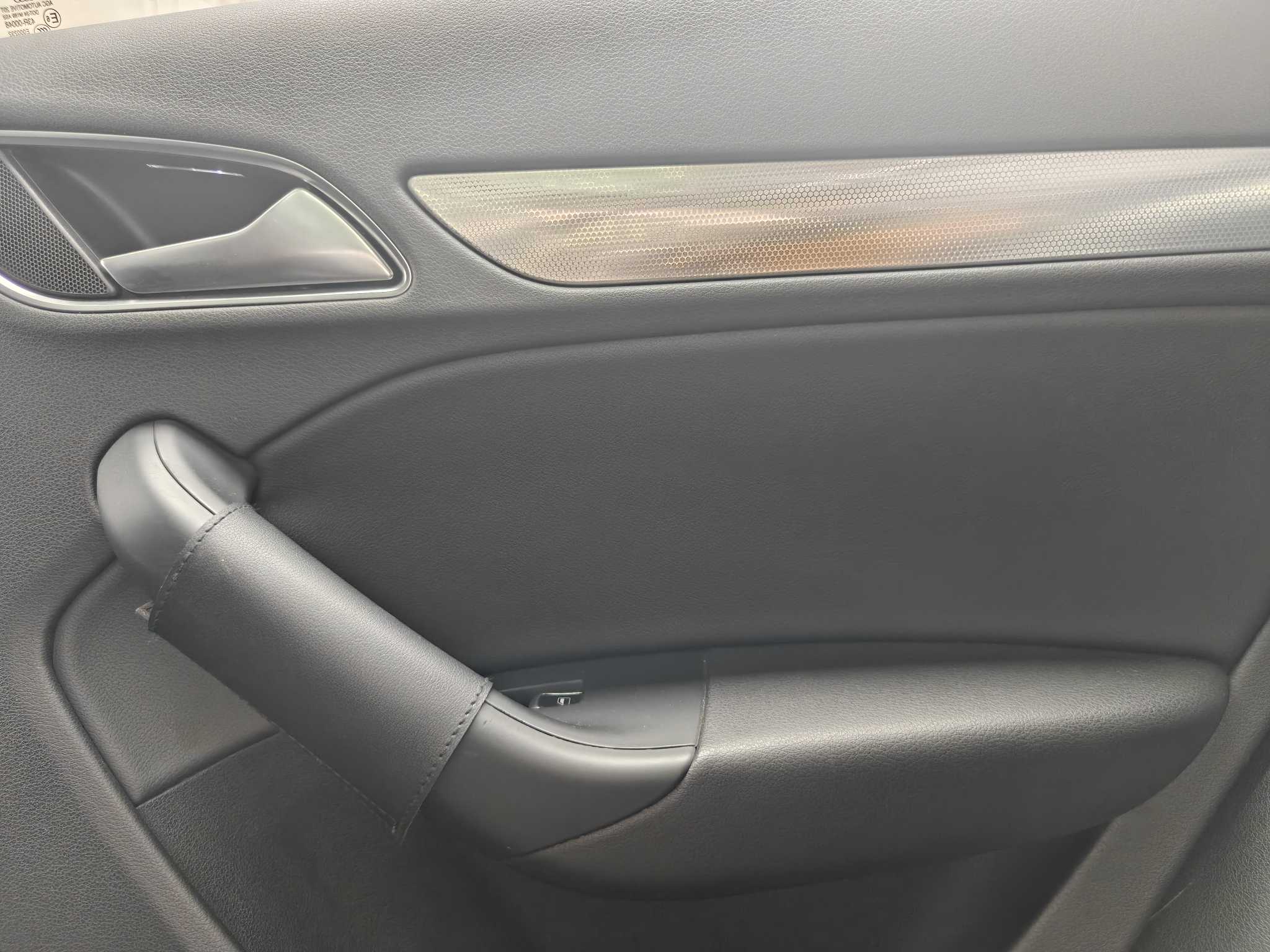 Audi Q3 (Imported) 2014 car image #20