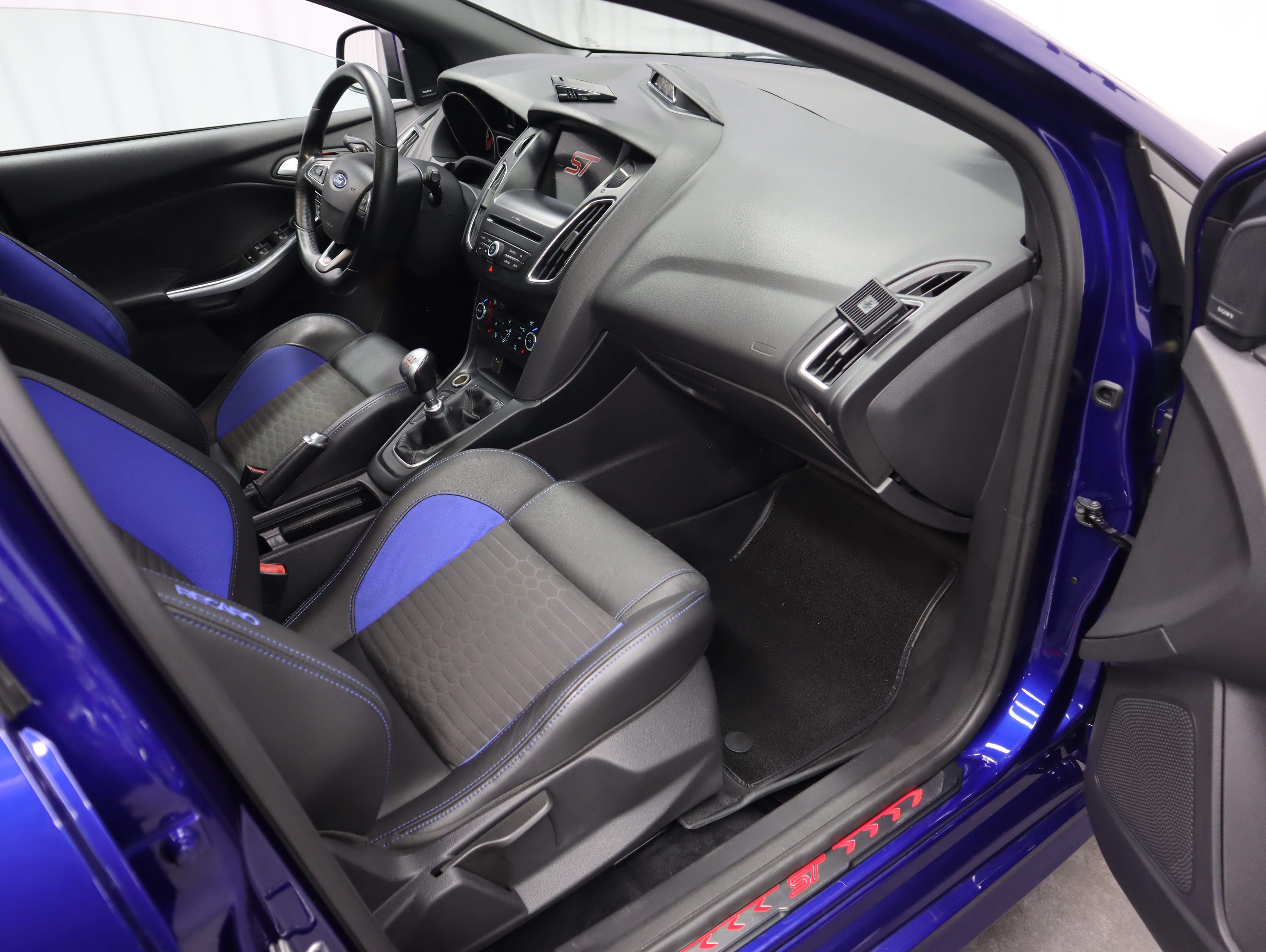 Ford Focus (Imported) 2017 صورة سيارة #20