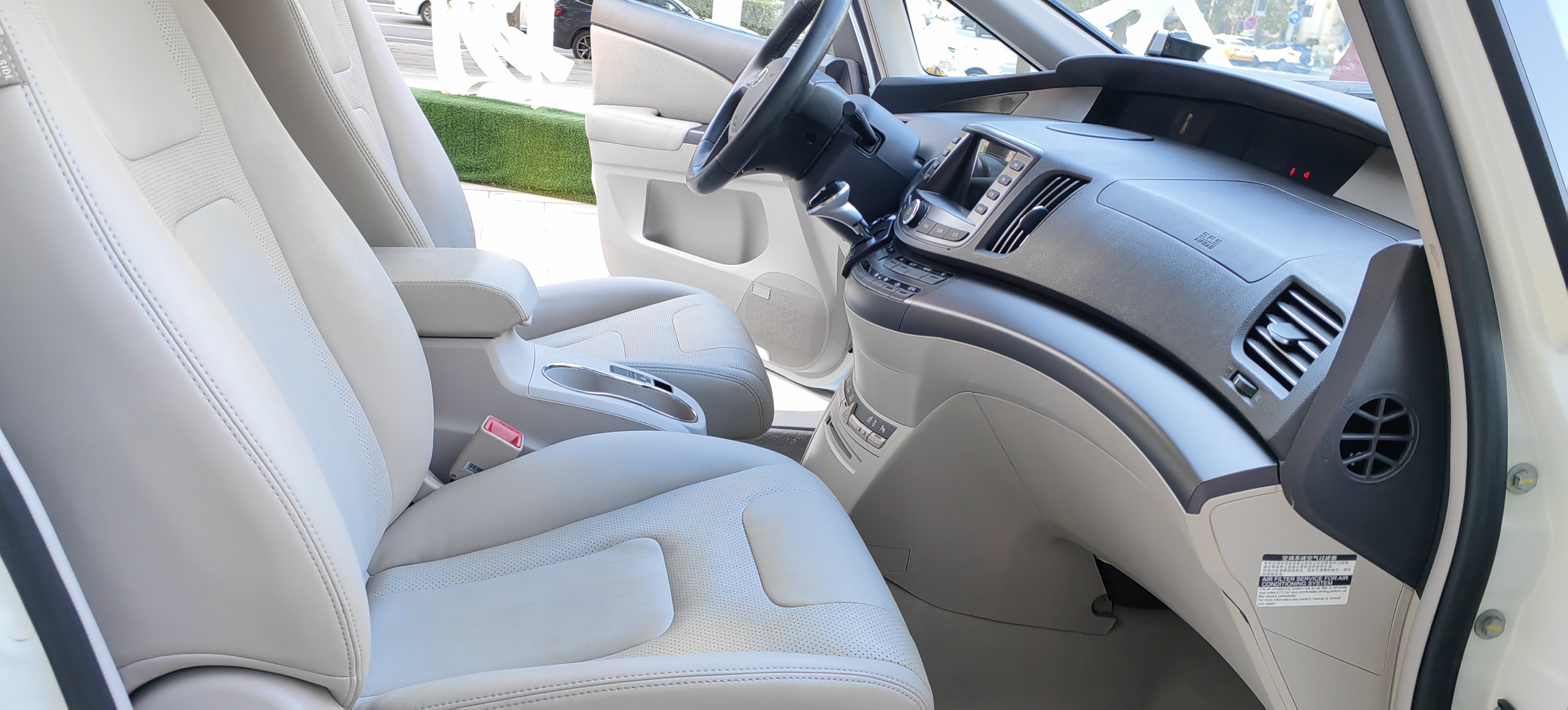 BYD e6 2016 #20 BYD e6 2016 car image #20