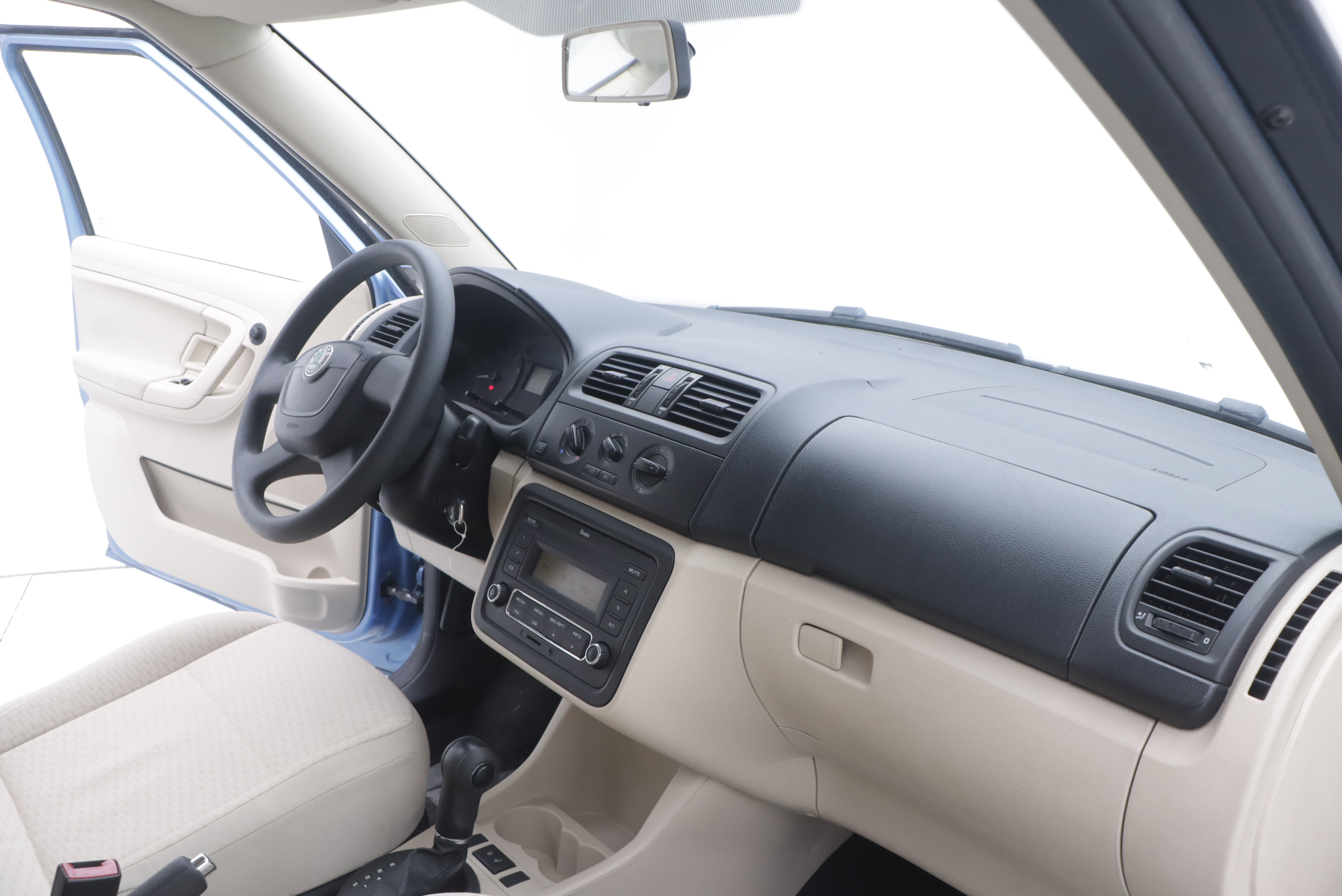 Skoda Fabia 2012 immagine di auto #20