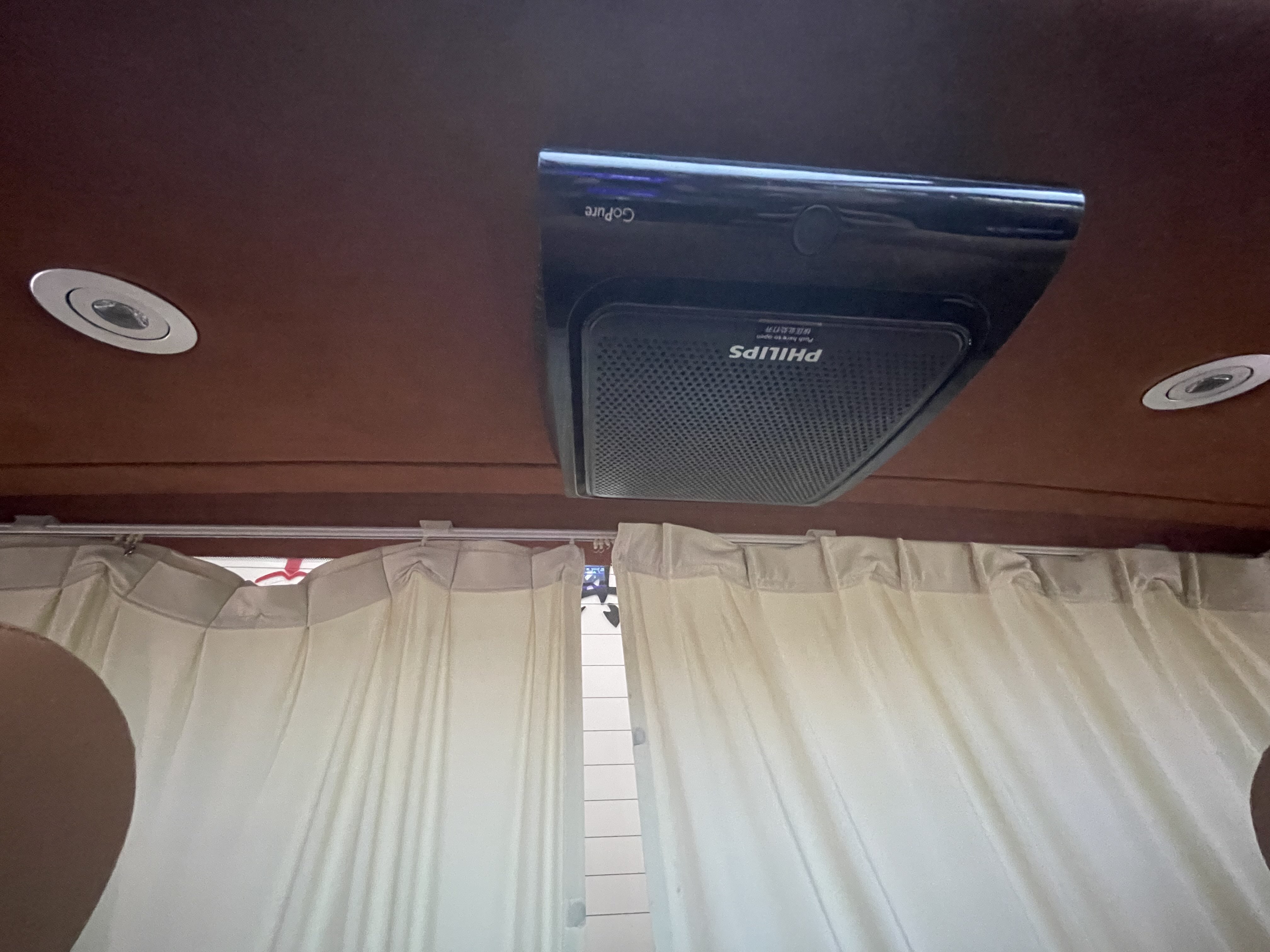 Volkswagen Caravelle 2017 immagine di auto #20