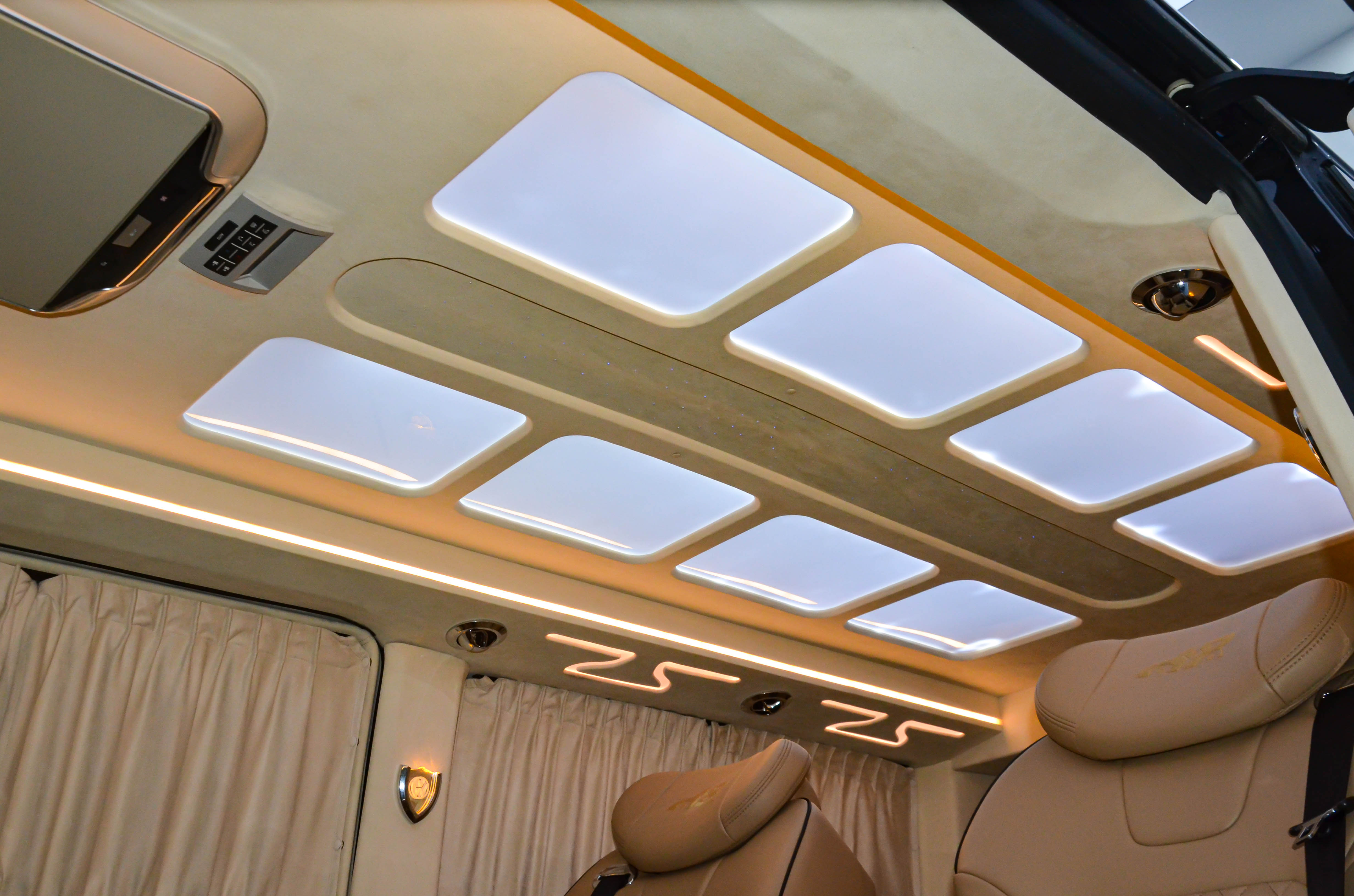 Volkswagen Caravelle 2020 car image #20