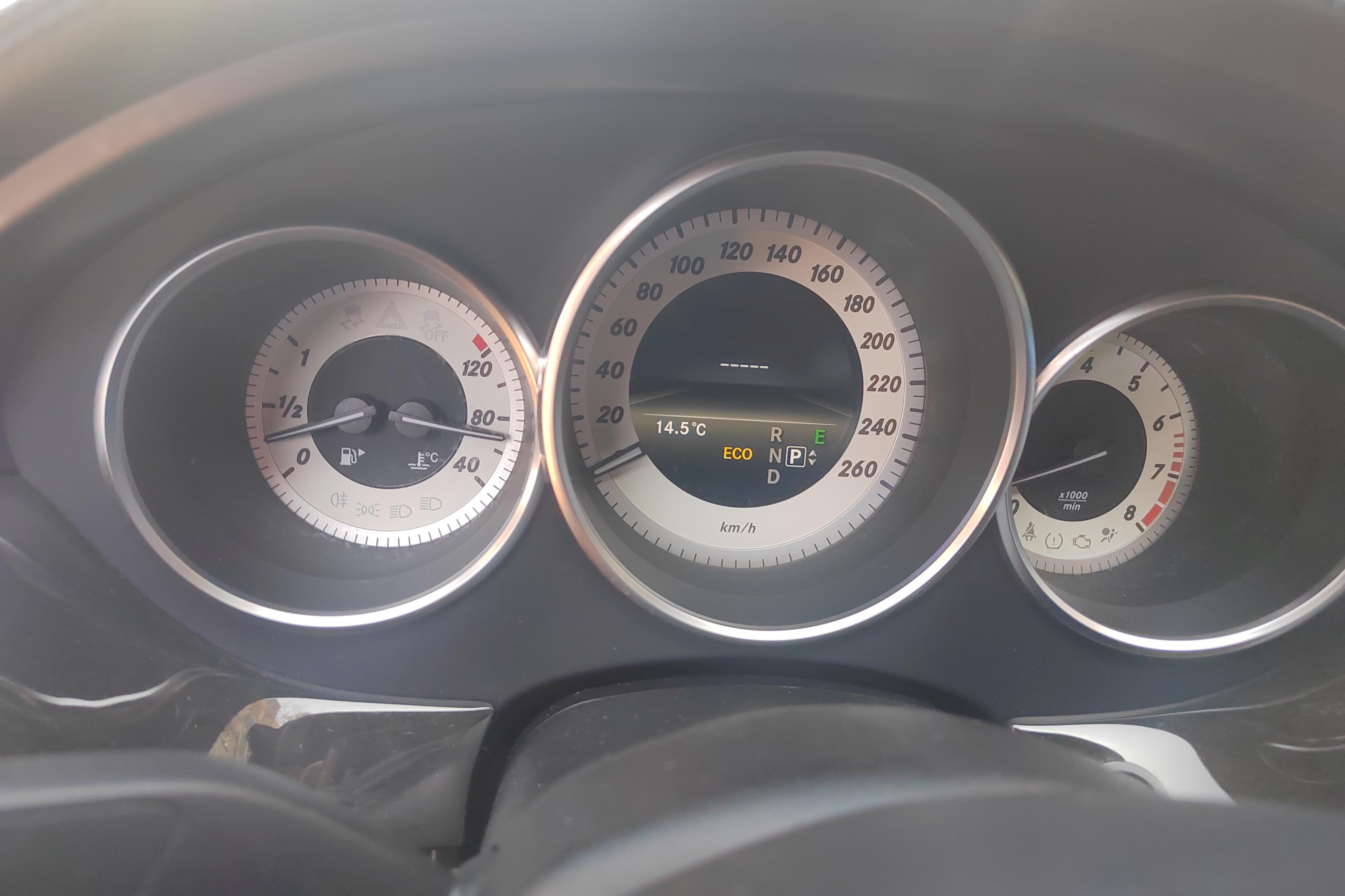 Mercedes-Benz CLS AMG 2014 car image #20