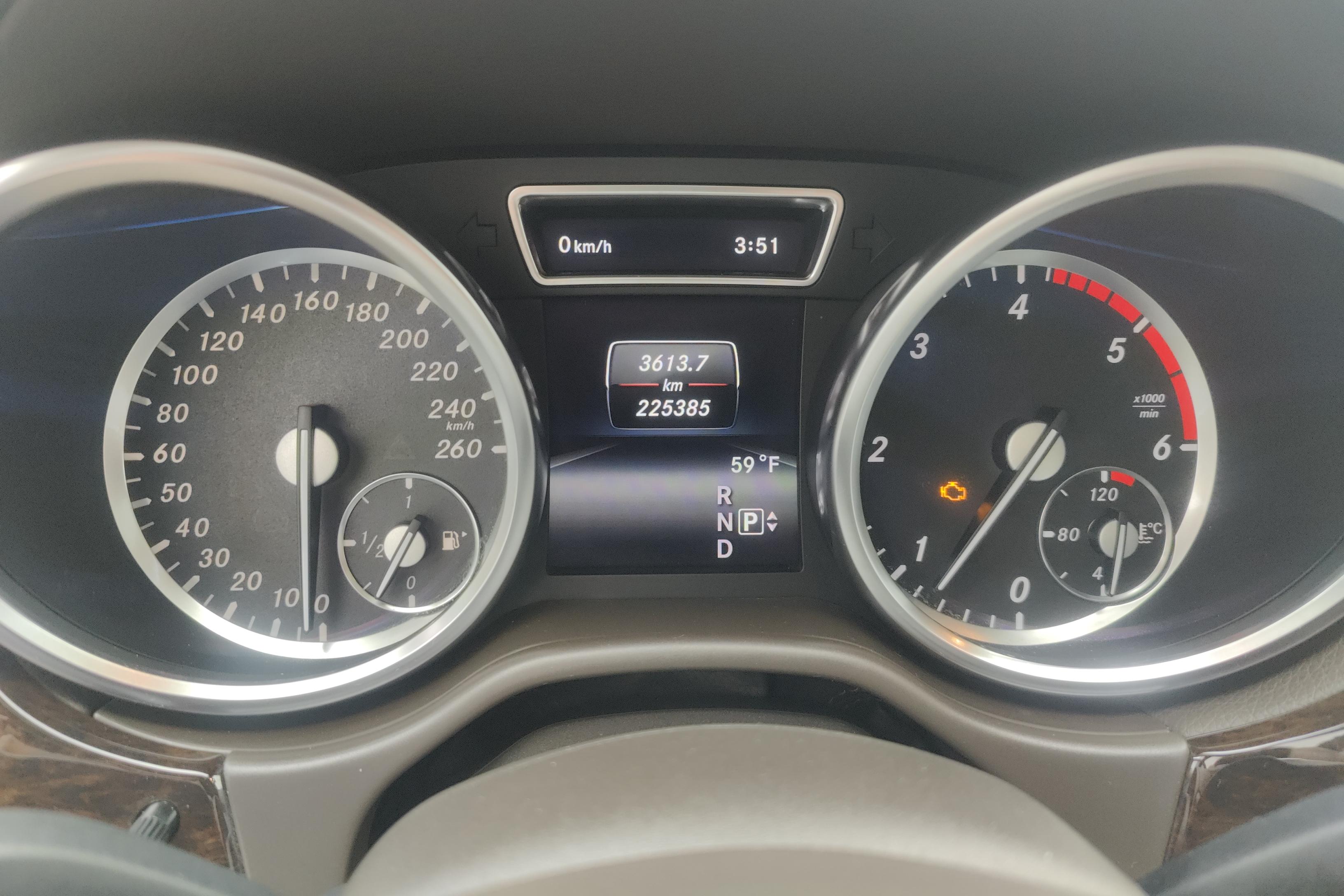 Mercedes-Benz GL Class 2015 car image #20