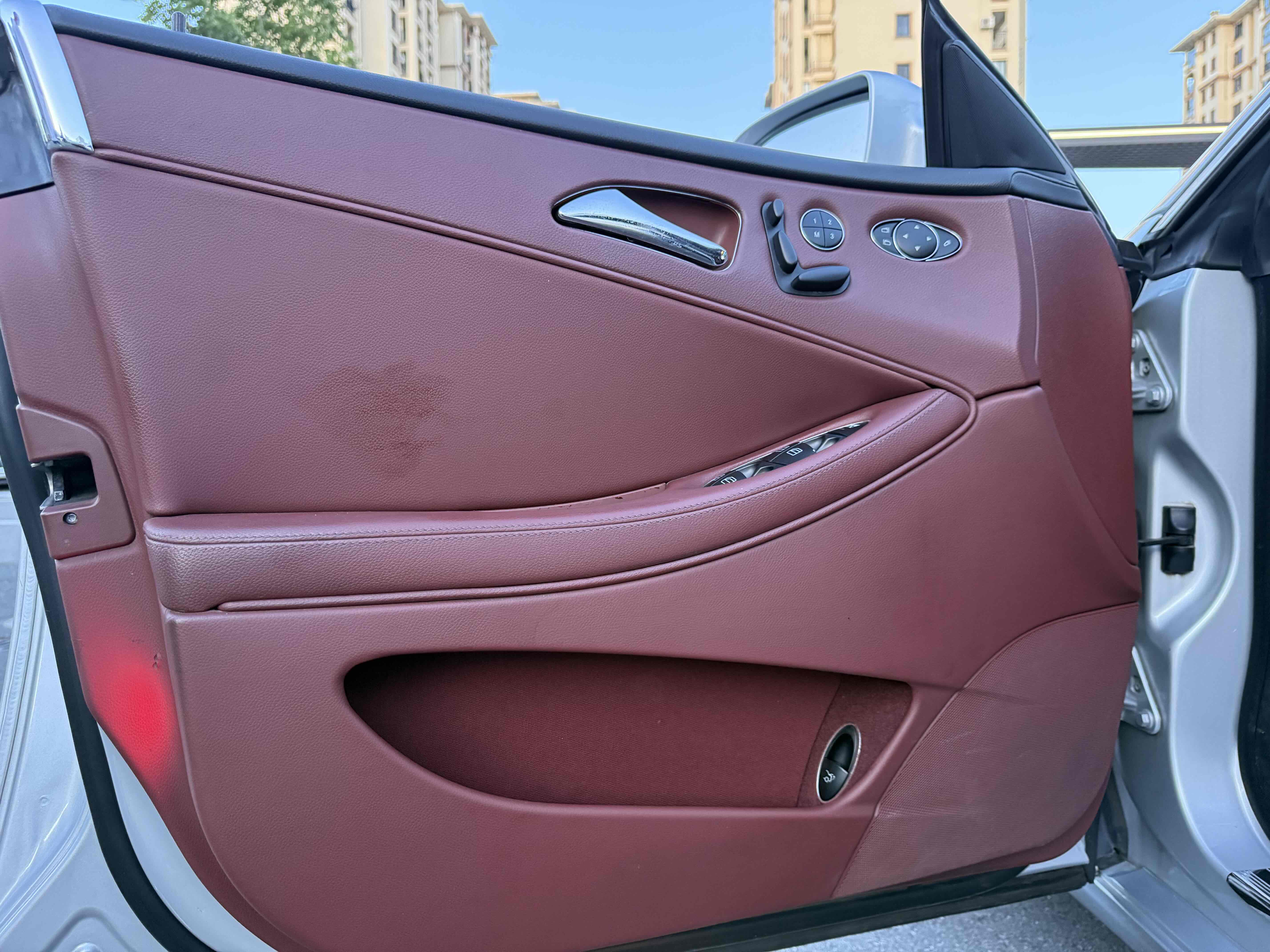 Mercedes-Benz CLS Class 2010 #20 Mercedes-Benz CLS Class 2010 car image #20