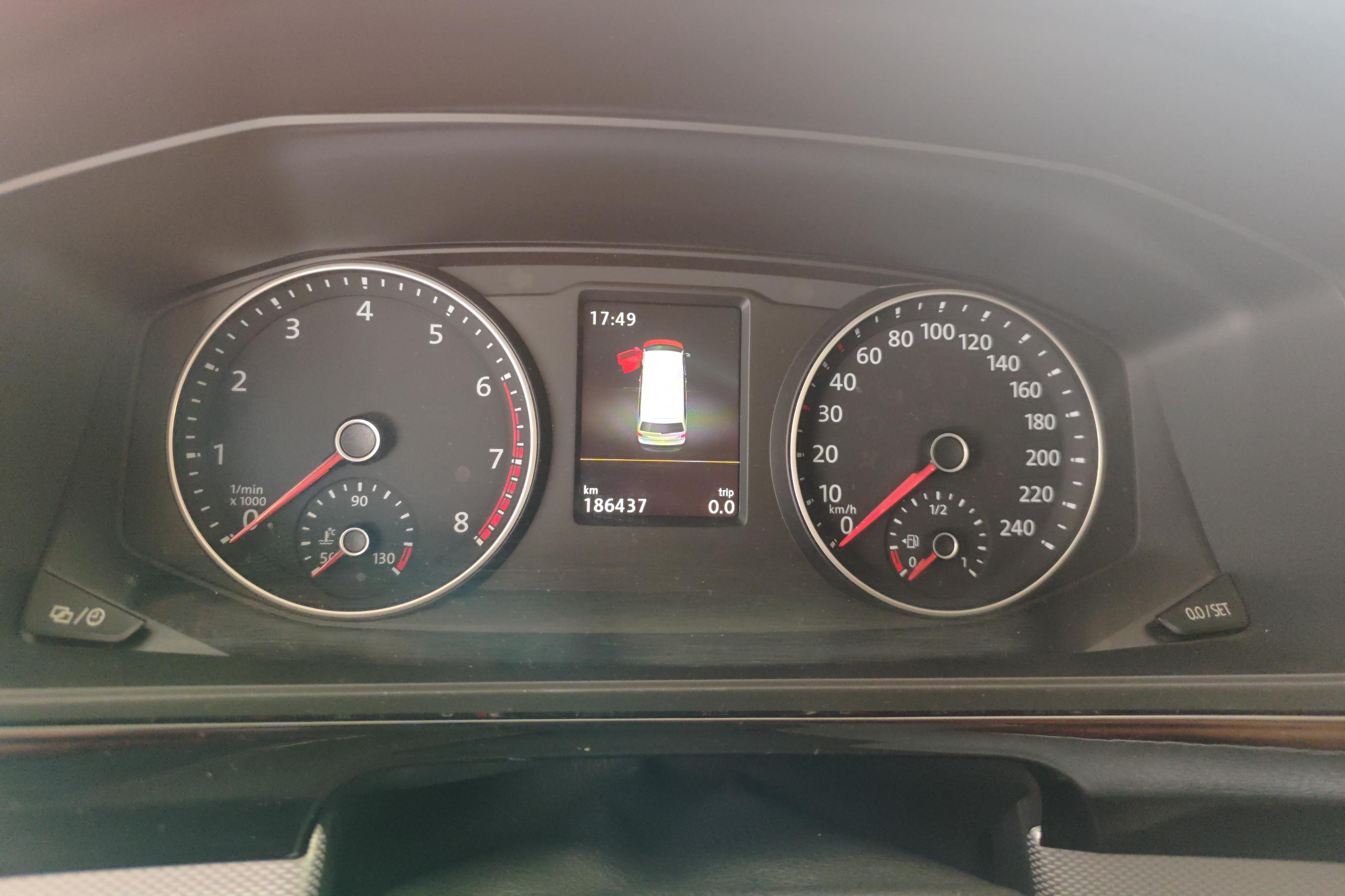 Volkswagen Multivan 2016 #20 Volkswagen Multivan 2016 imagem de carro #20