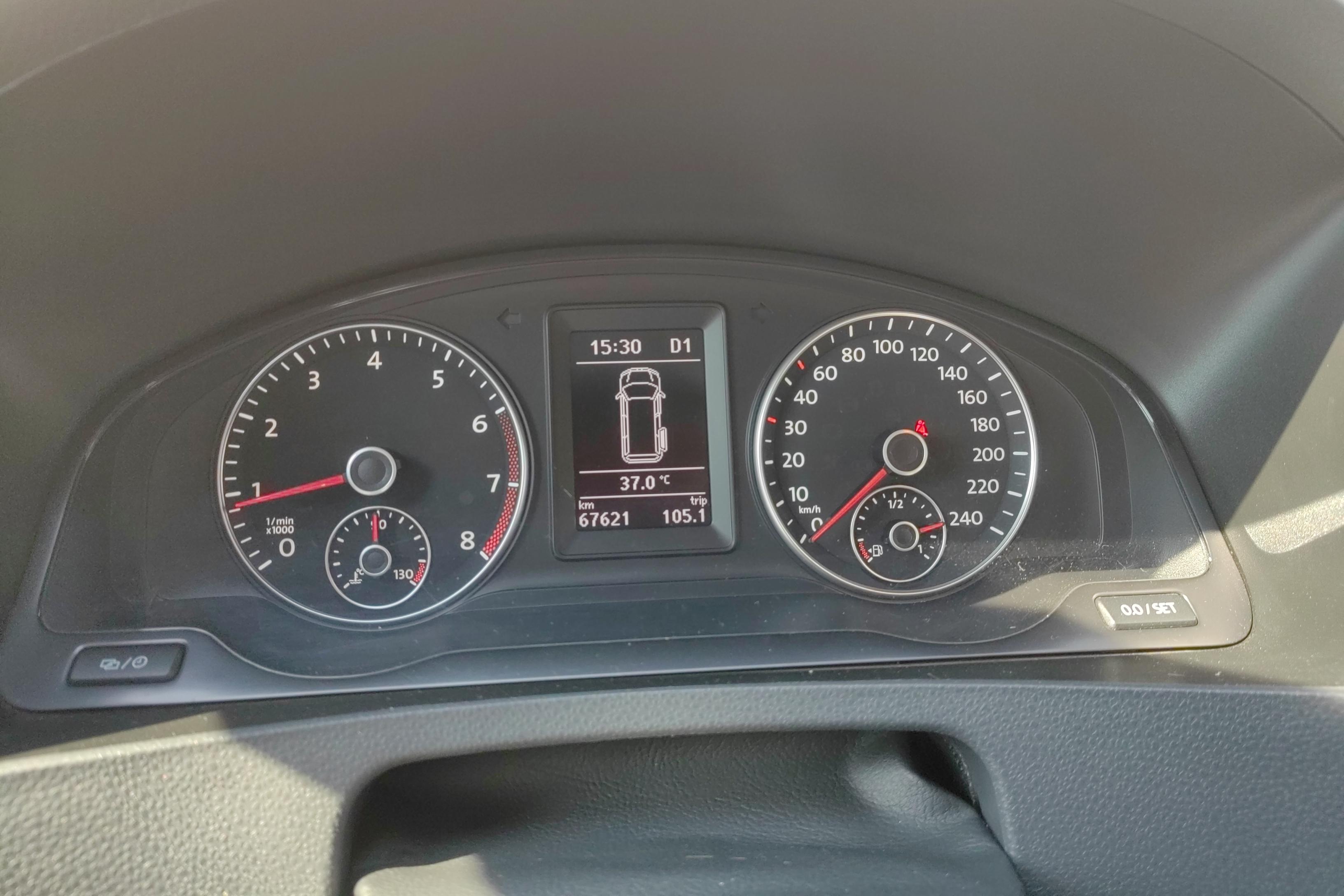 Volkswagen Caravelle 2016 car image #20