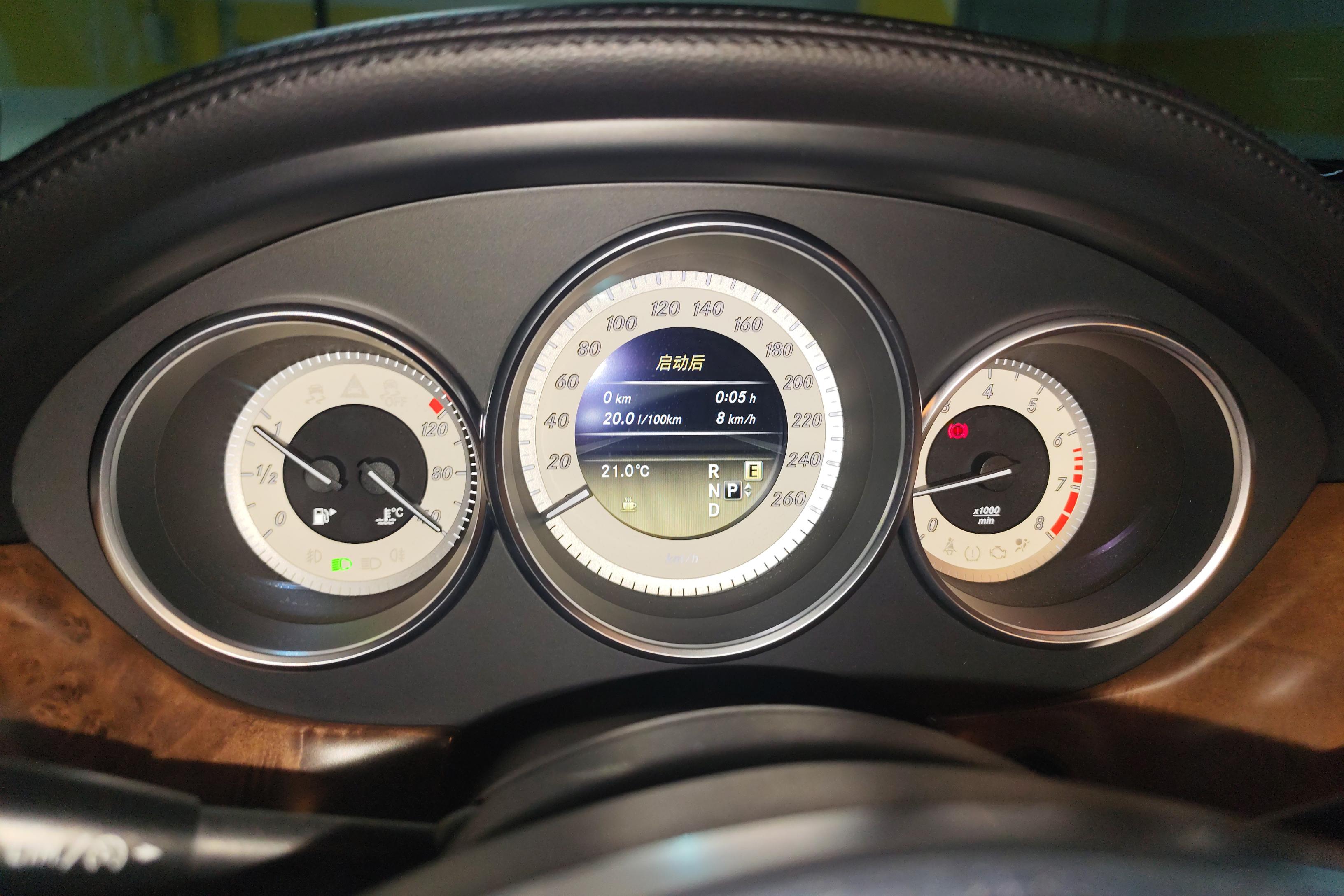 Mercedes-Benz CLS Class 2011 car image #20