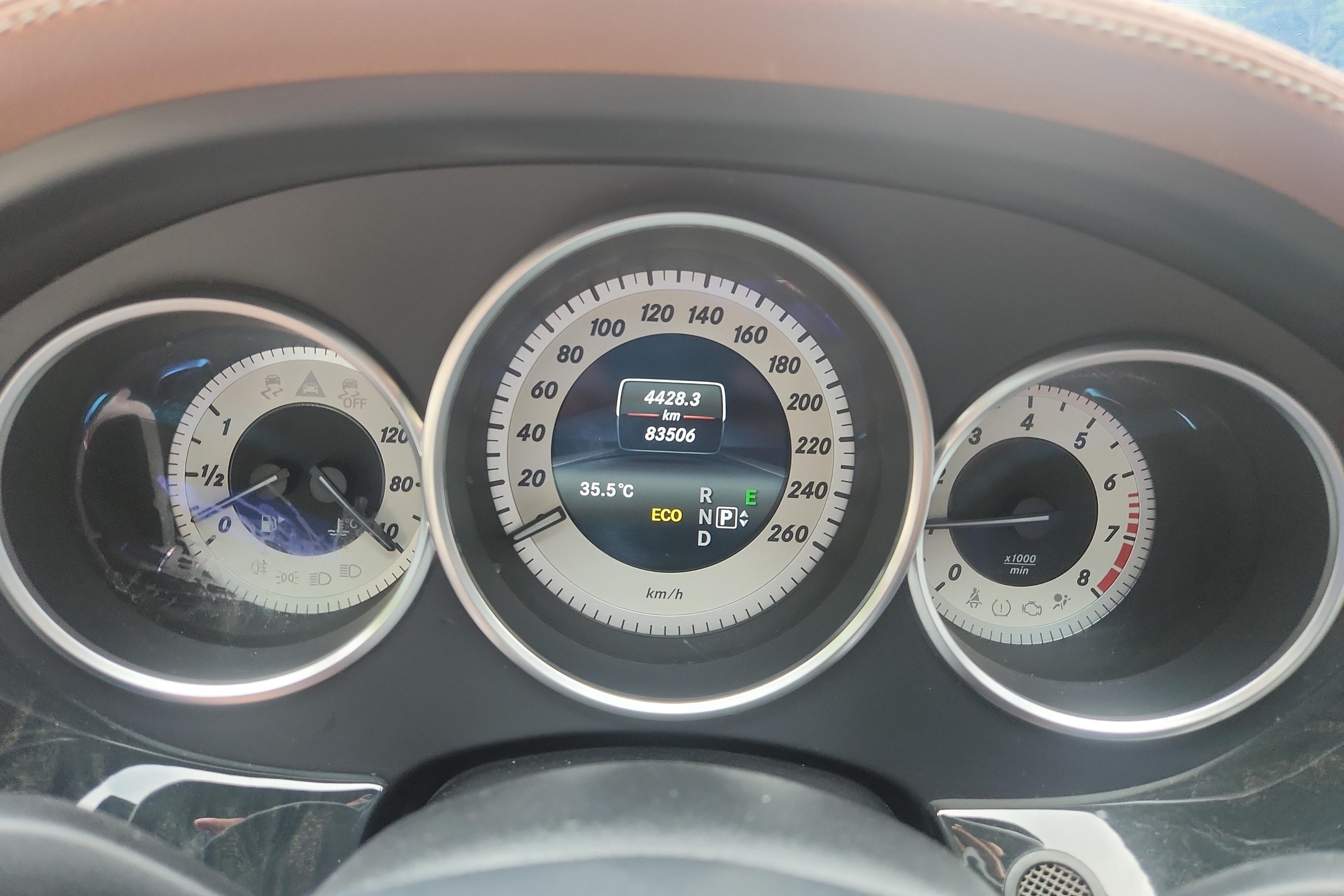 Mercedes-Benz CLS Class 2015 car image #20