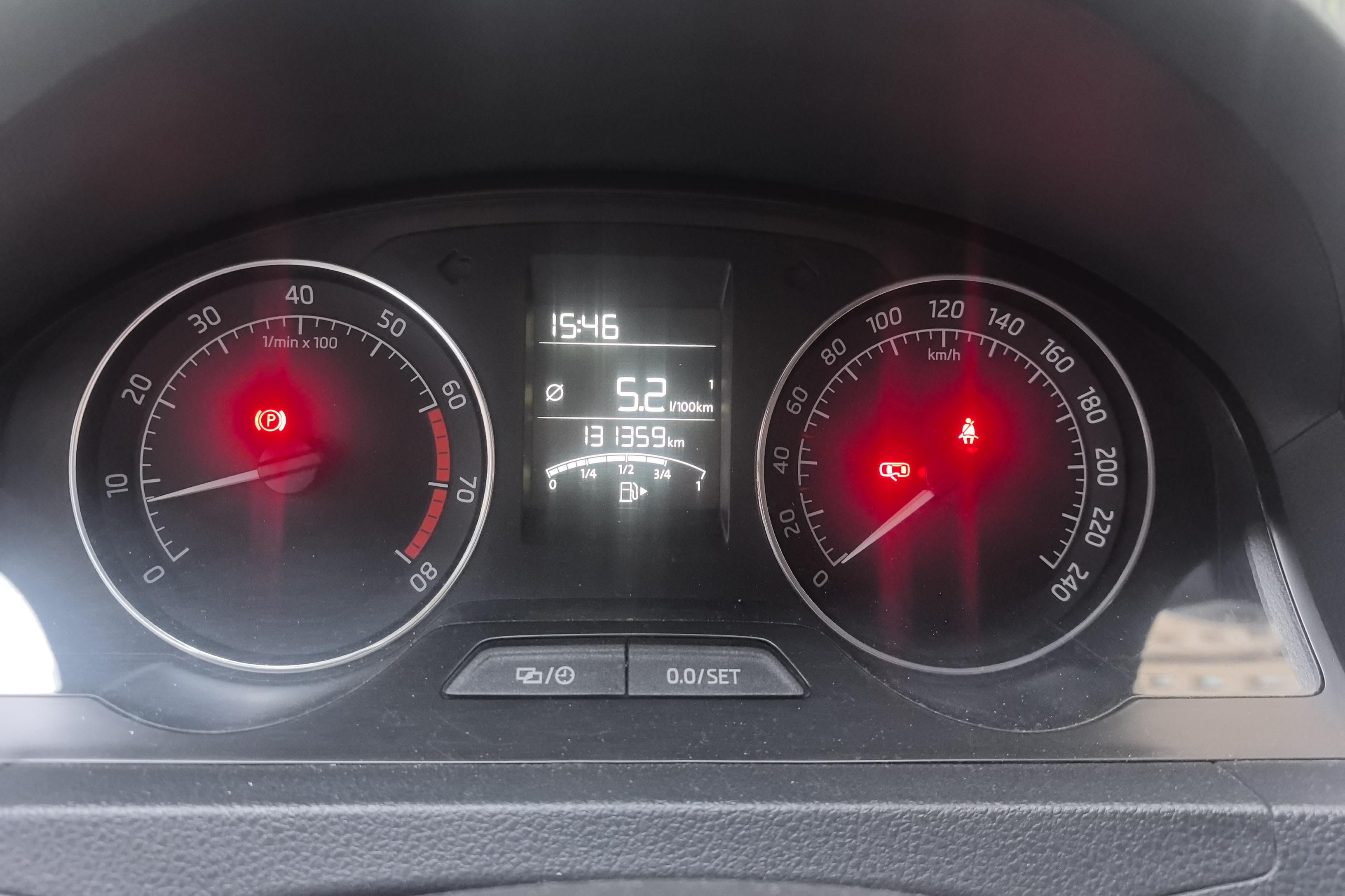 Skoda Rapid Spaceback 2016 car image #20